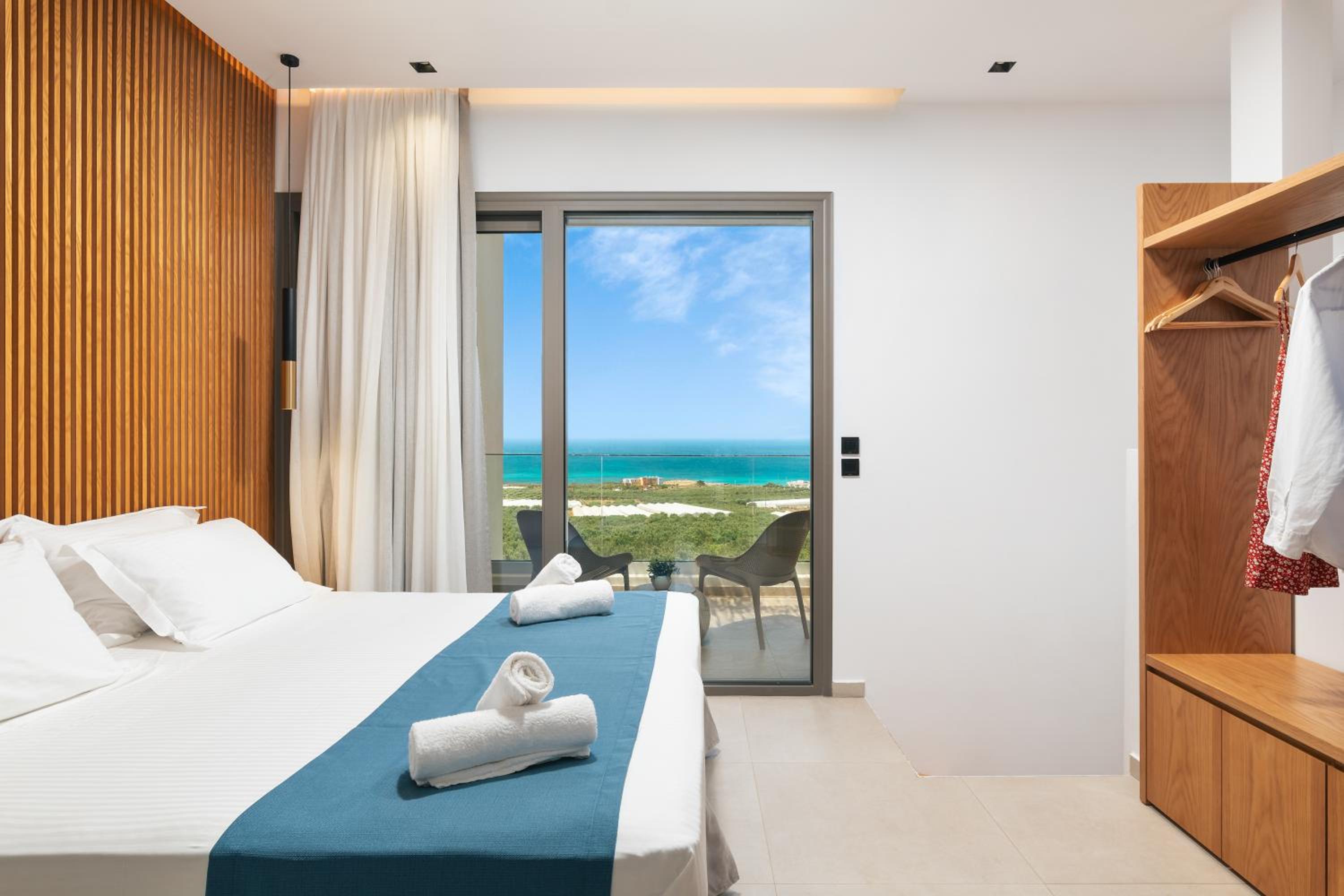 Junior Suite with Private Pool photo 3