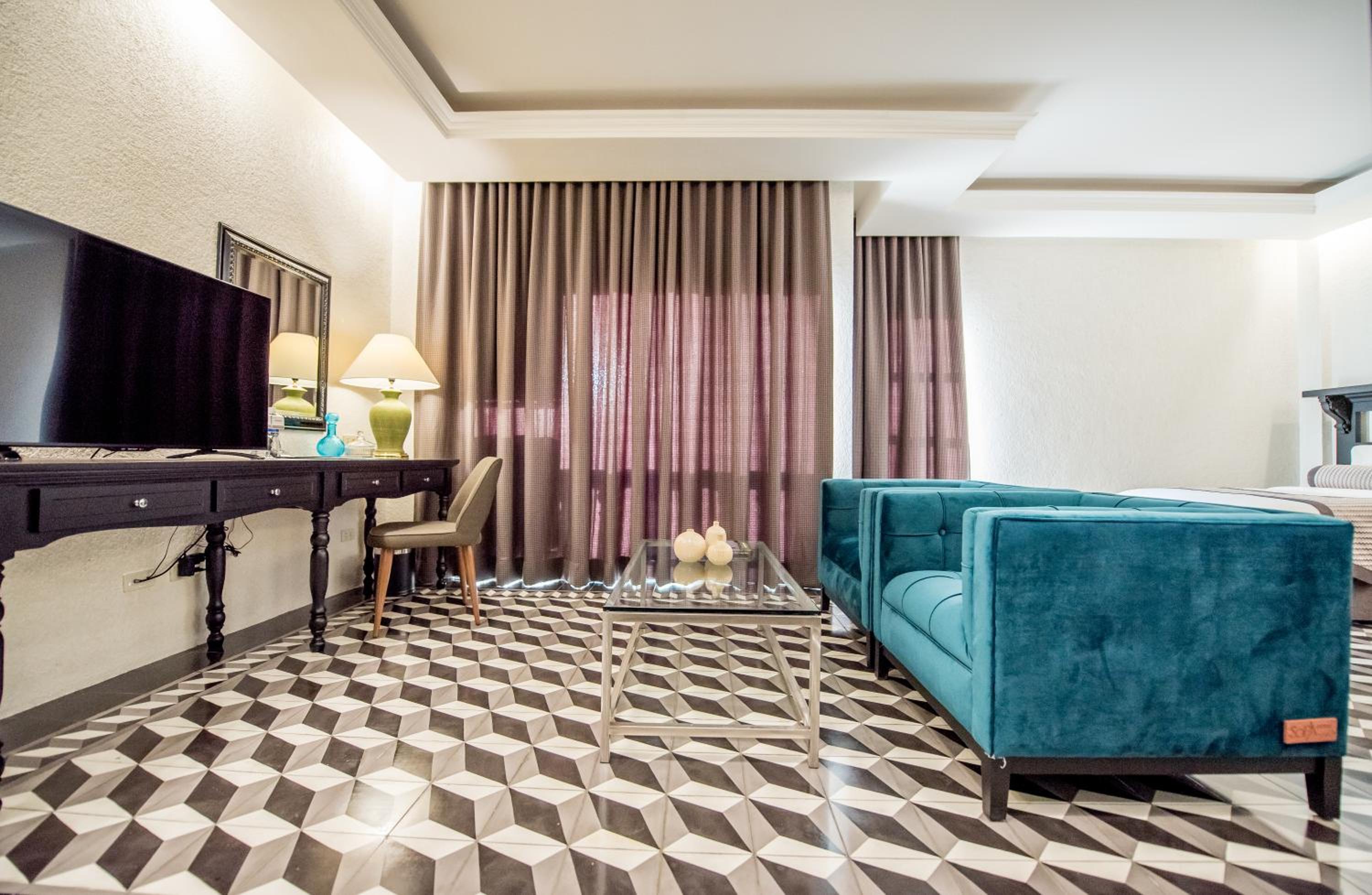 Suite with City View photo 2