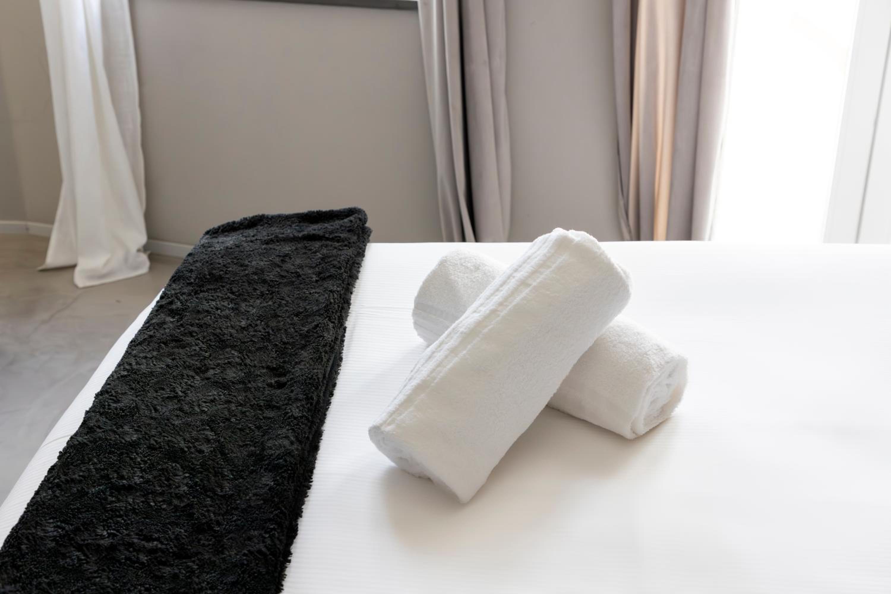 Junior Suite with Terrace - Photo 12