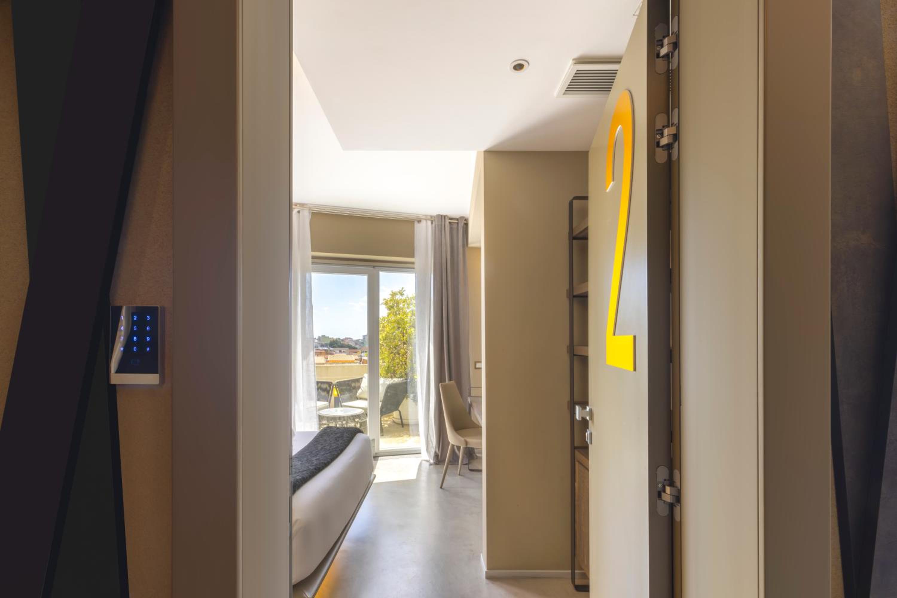 Double Room with Terrace - Photo 1
