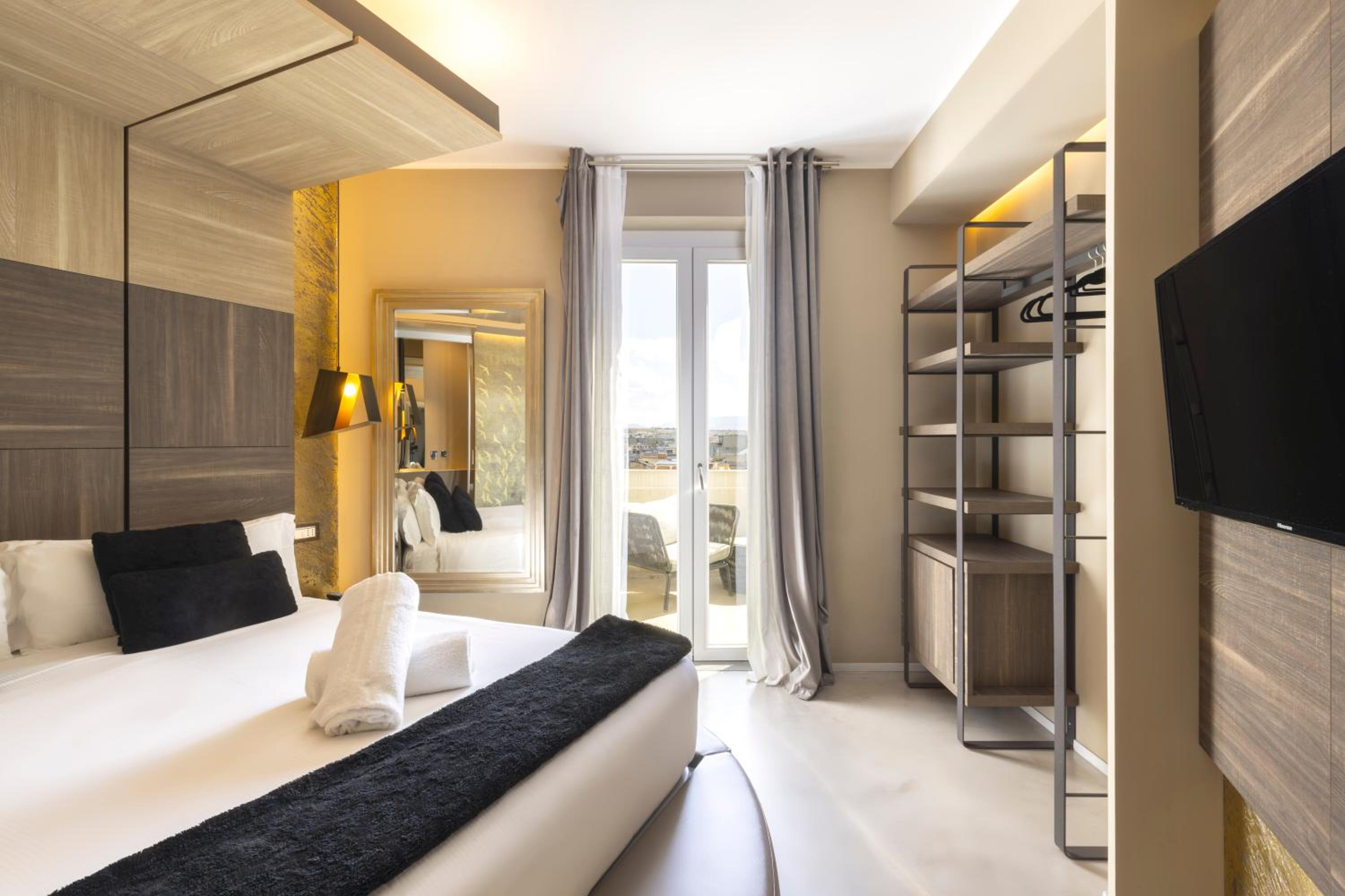 Double Room with Terrace - Photo 17