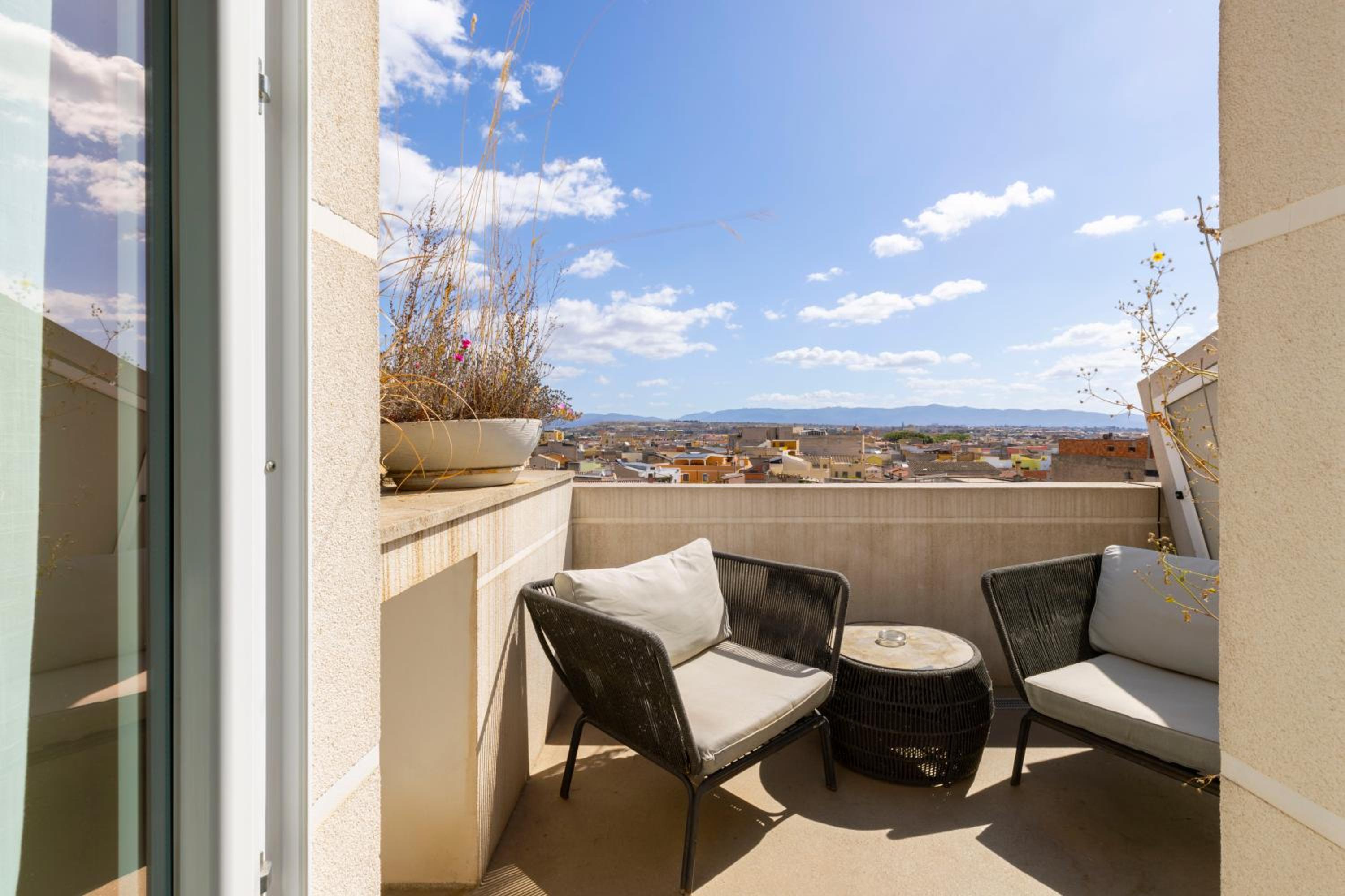 Double Room with Terrace - Photo 3