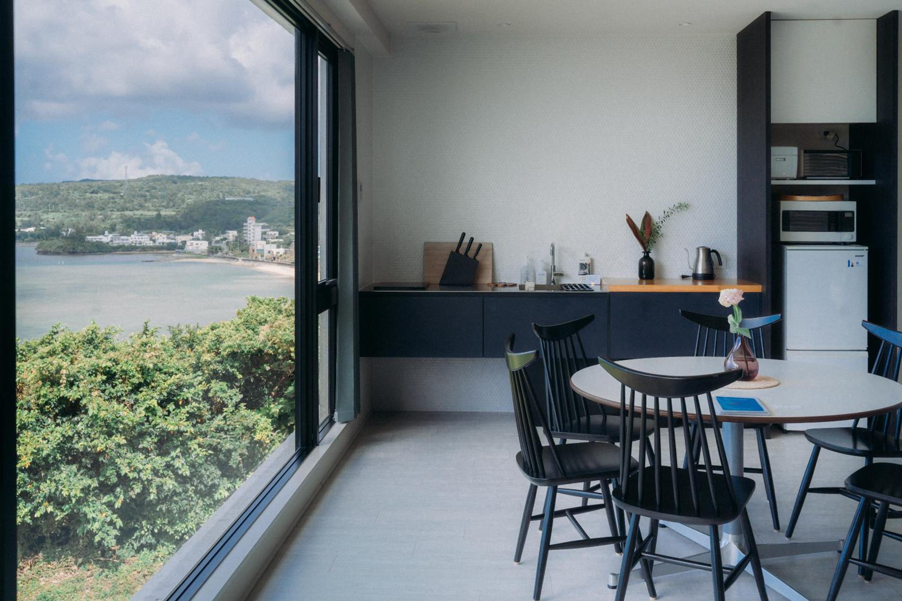 Junior Suite with Ocean View - Photo 4