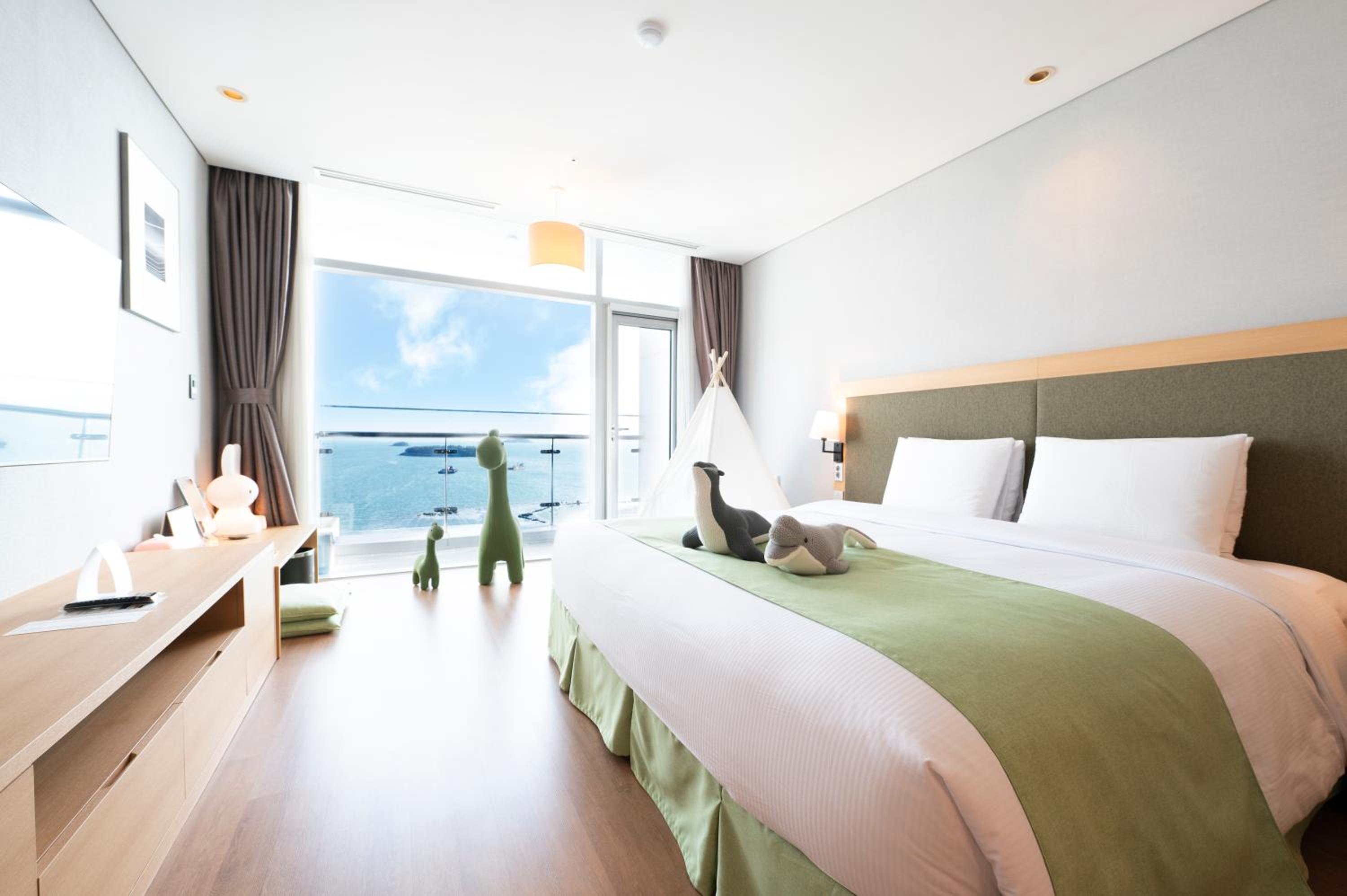 Kids Premium Double Room with Sea View