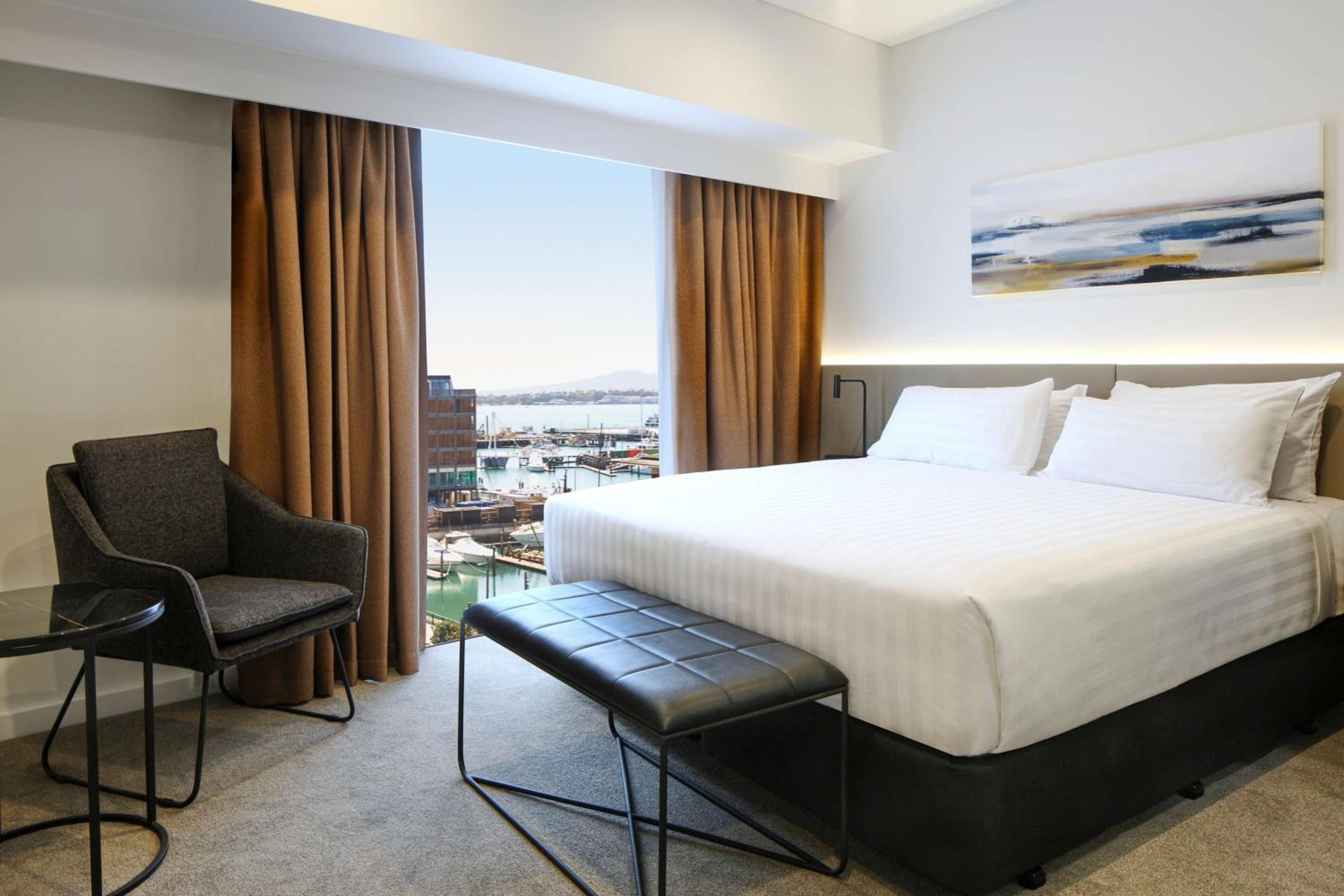 Marina View King  - Photo 2