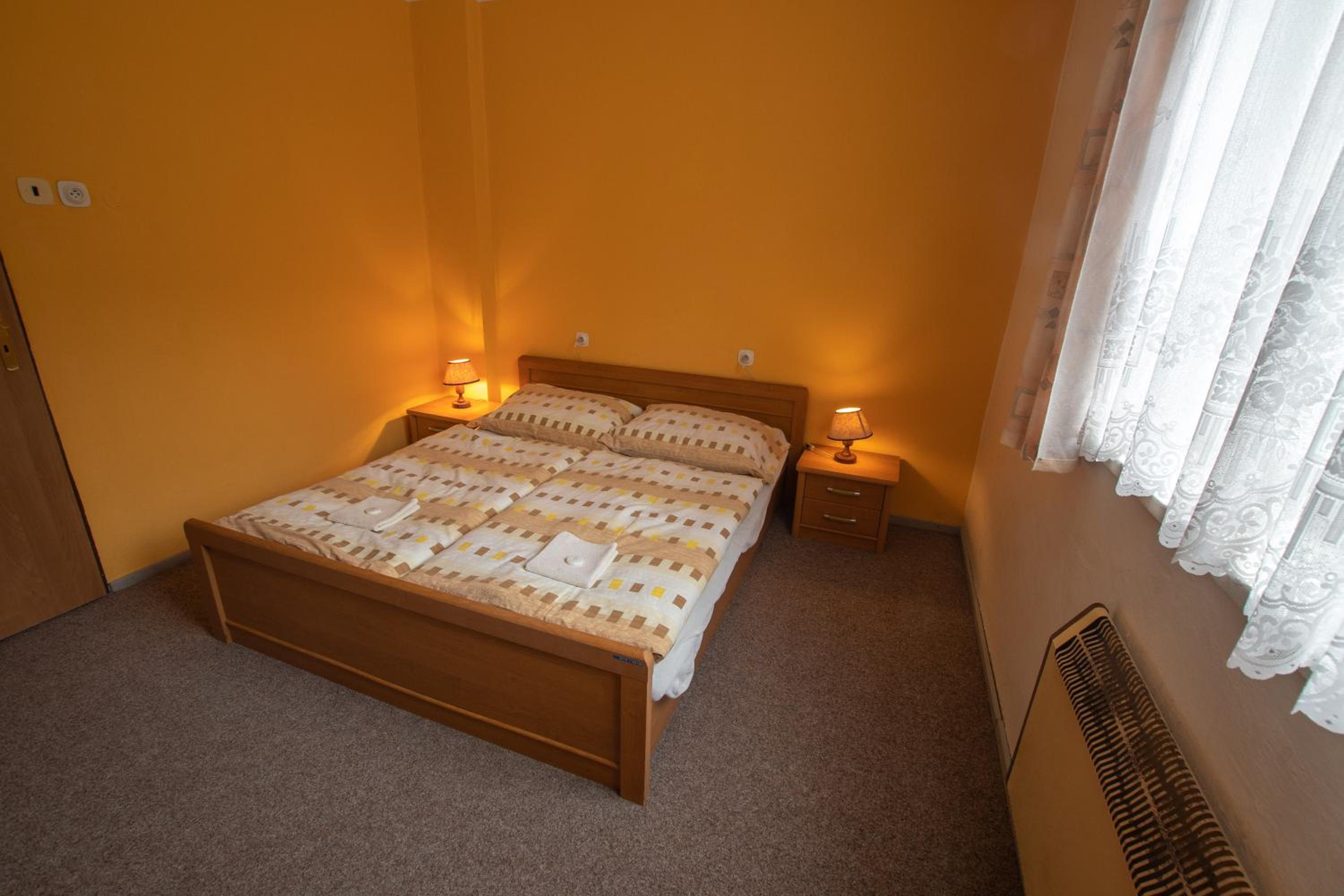 Economy Double Room photo 2