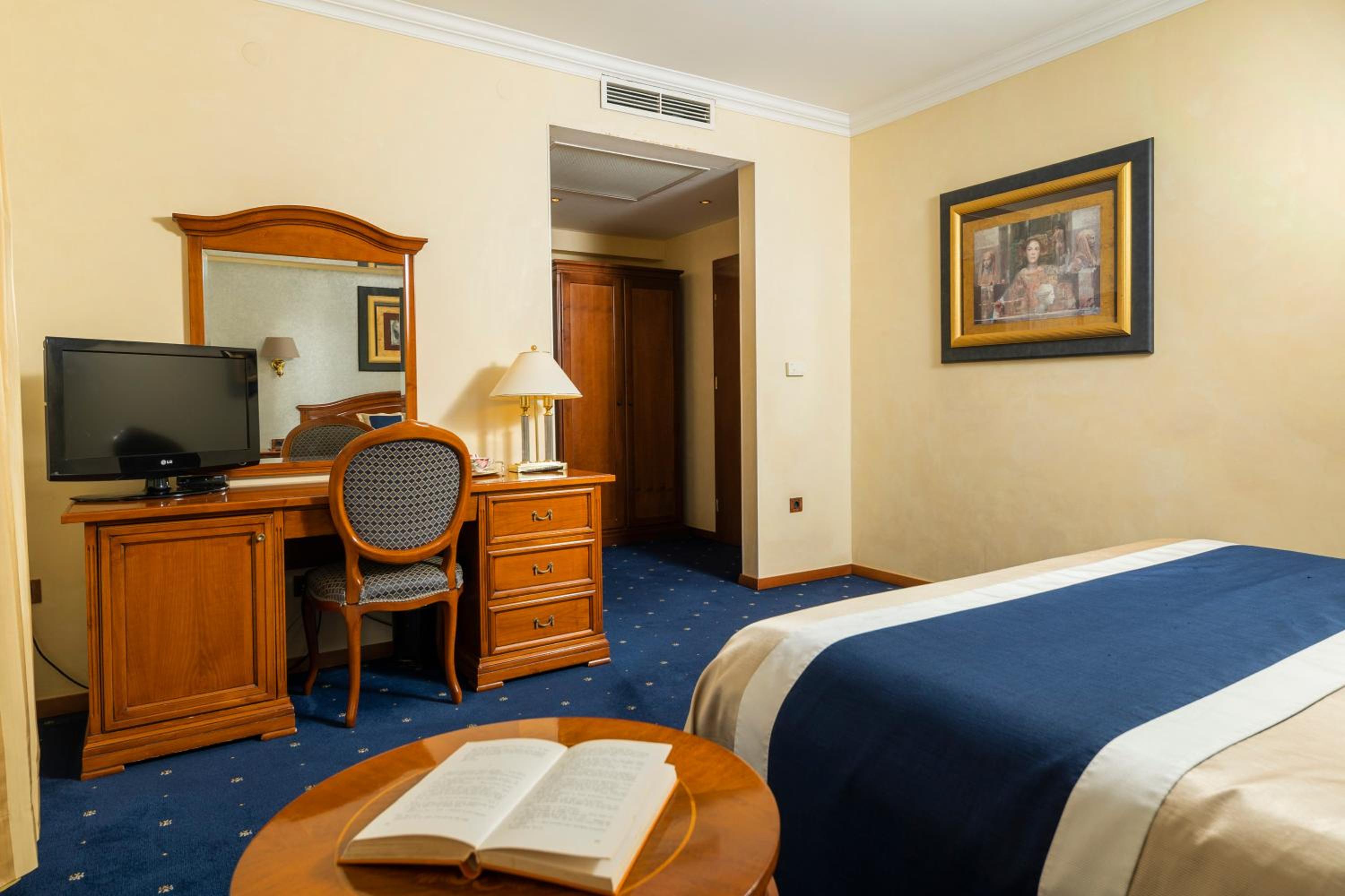Standard Double Room photo 1