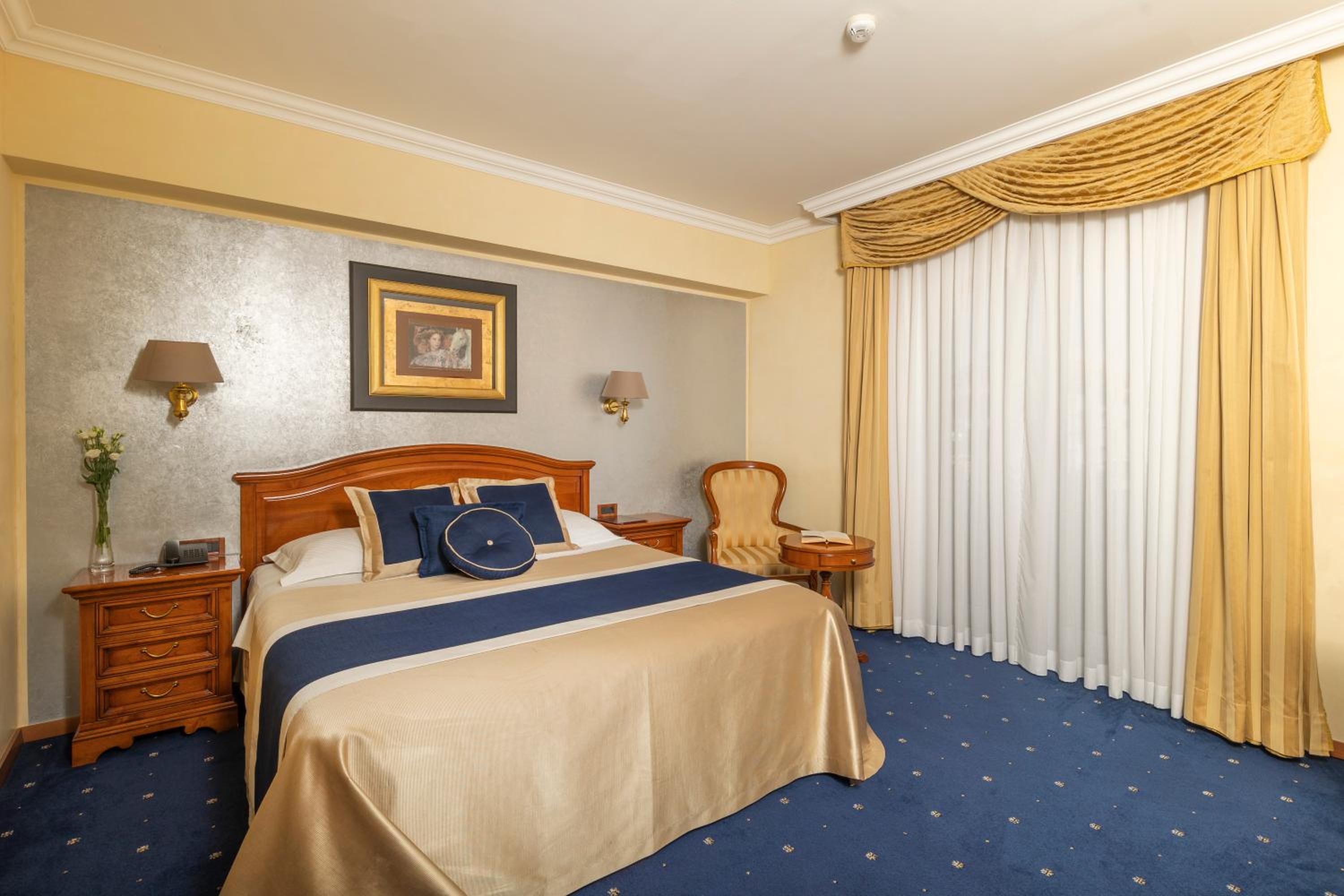 Standard Double Room photo 3