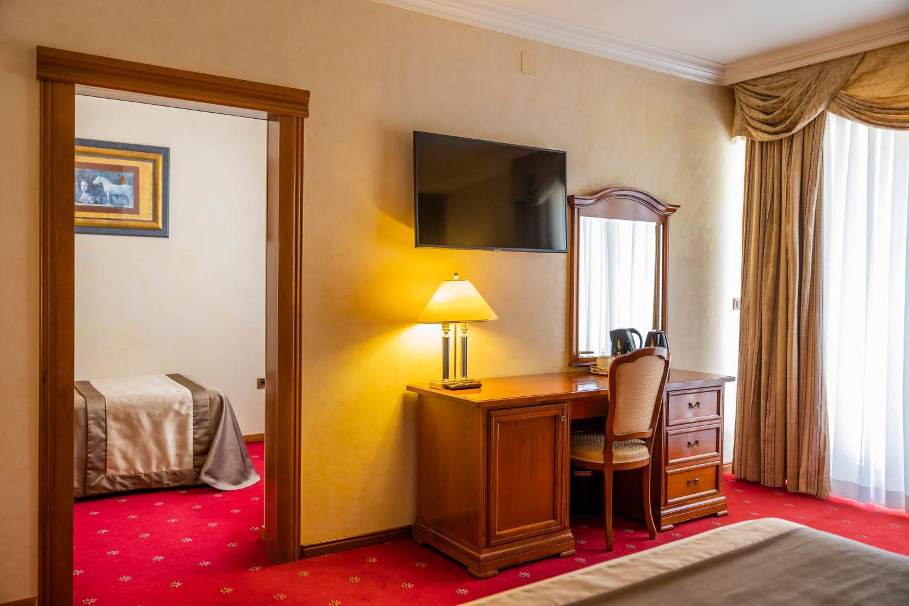 Triple Room with Balcony photo 3