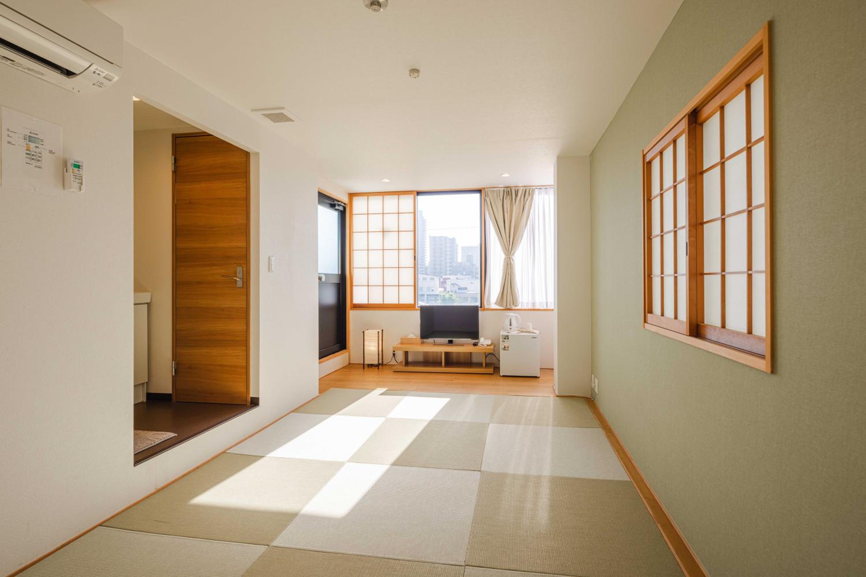 Japanese-Style Room