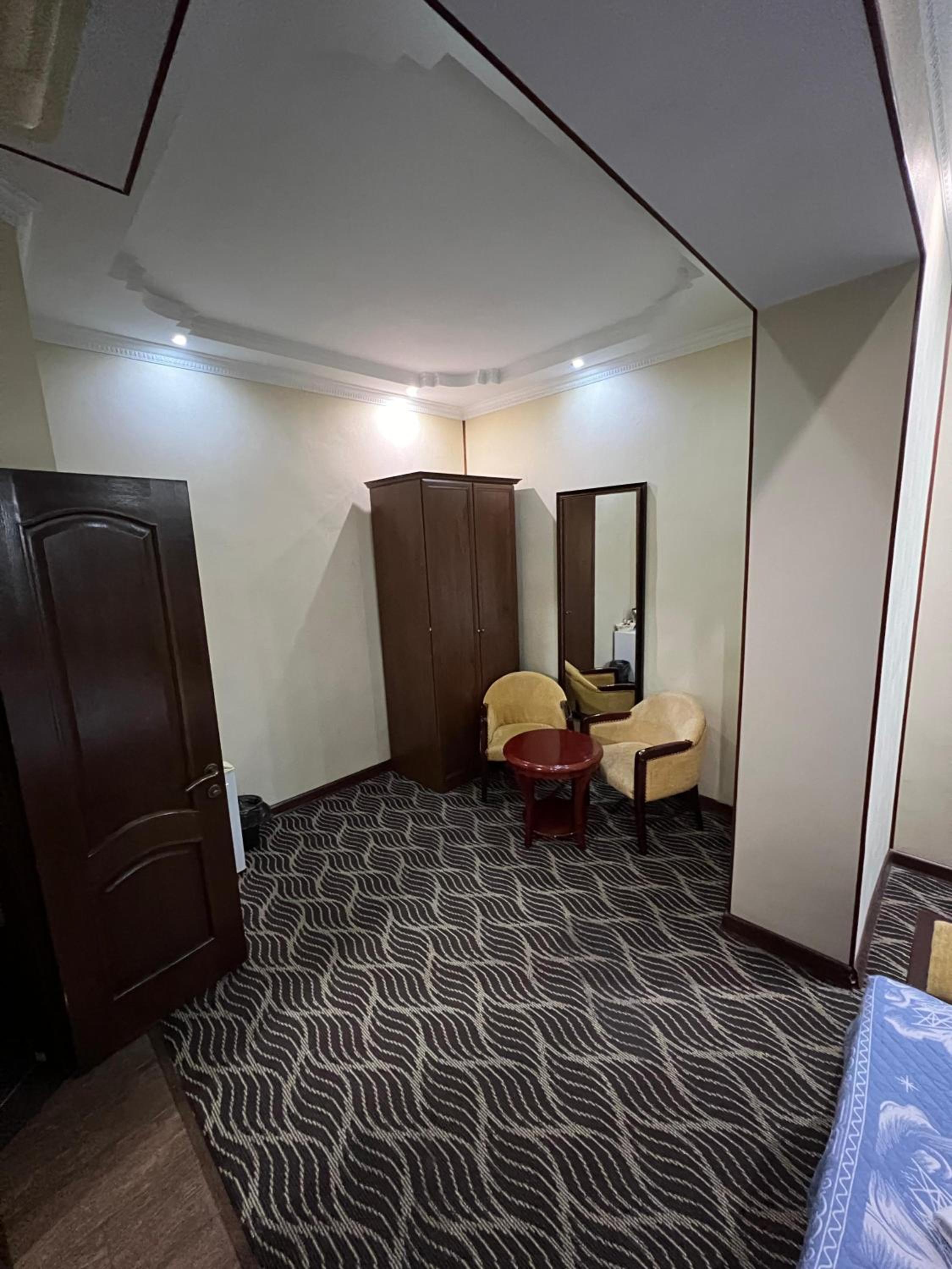 Superior Queen Room with Two Queen Beds photo 3
