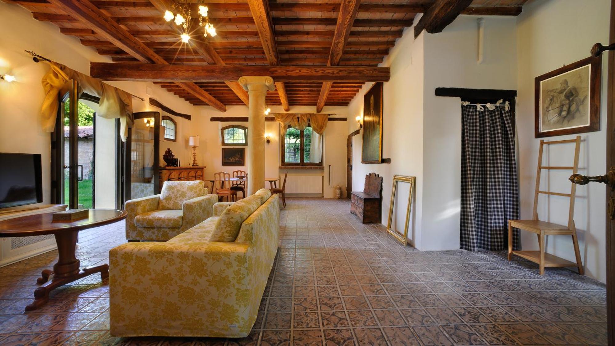 Four-Bedroom Villa photo 1