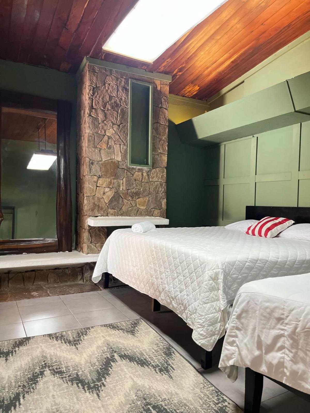 Deluxe Twin Room photo 3