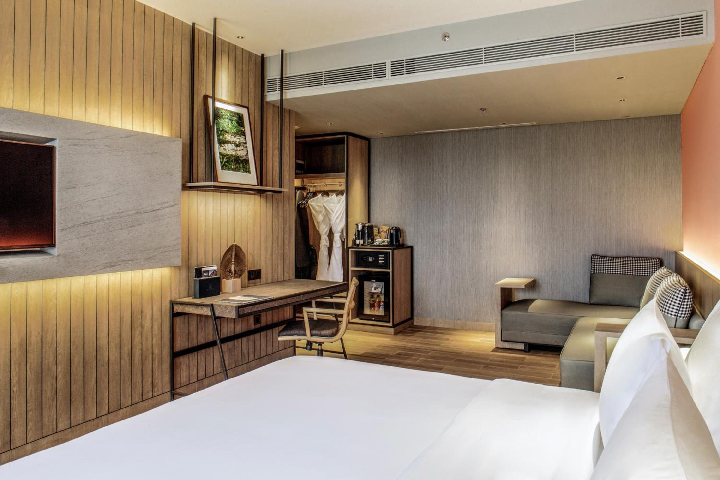 The Garden Suite - Photo 4