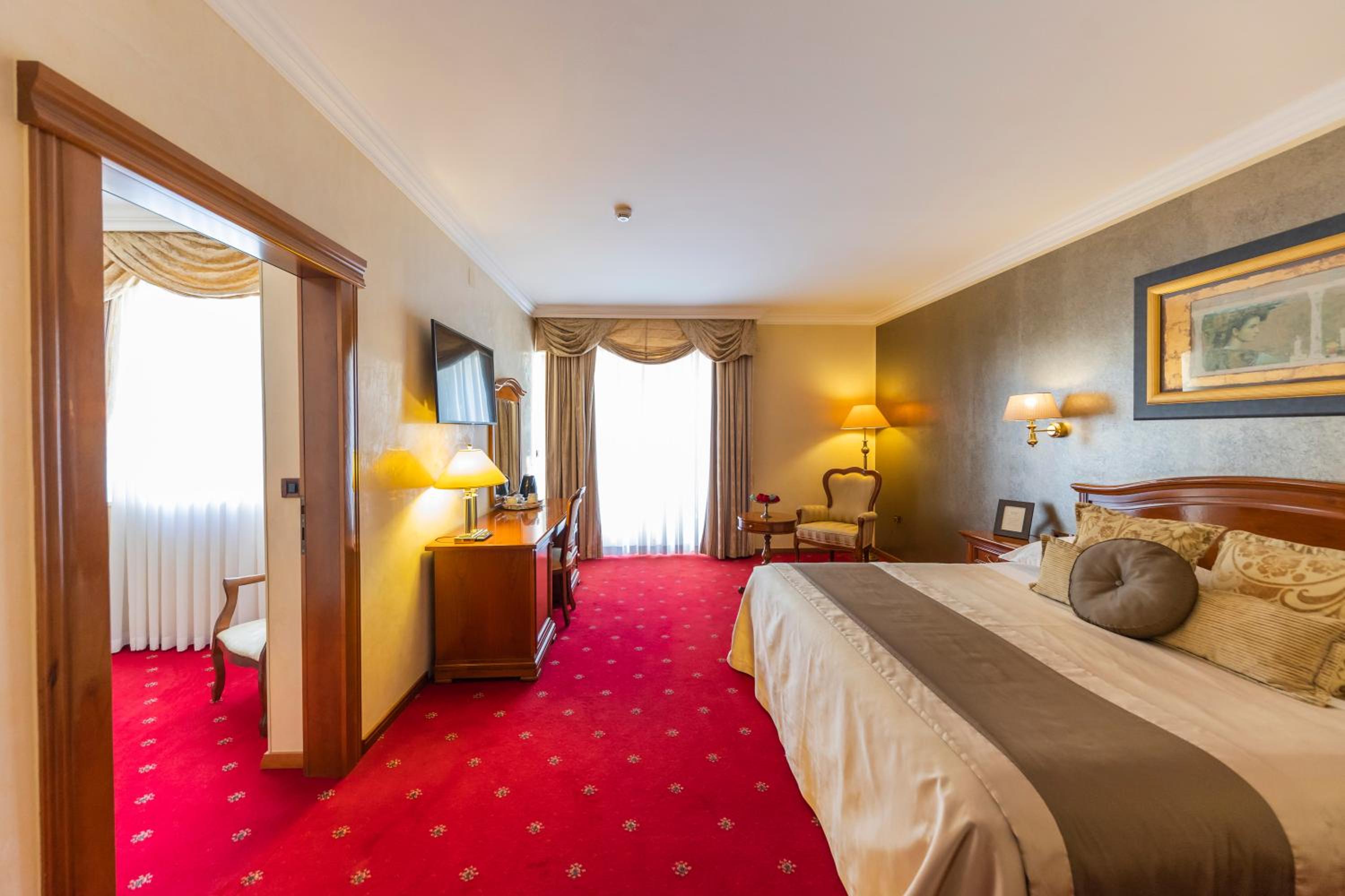 Triple Room with Balcony photo 1