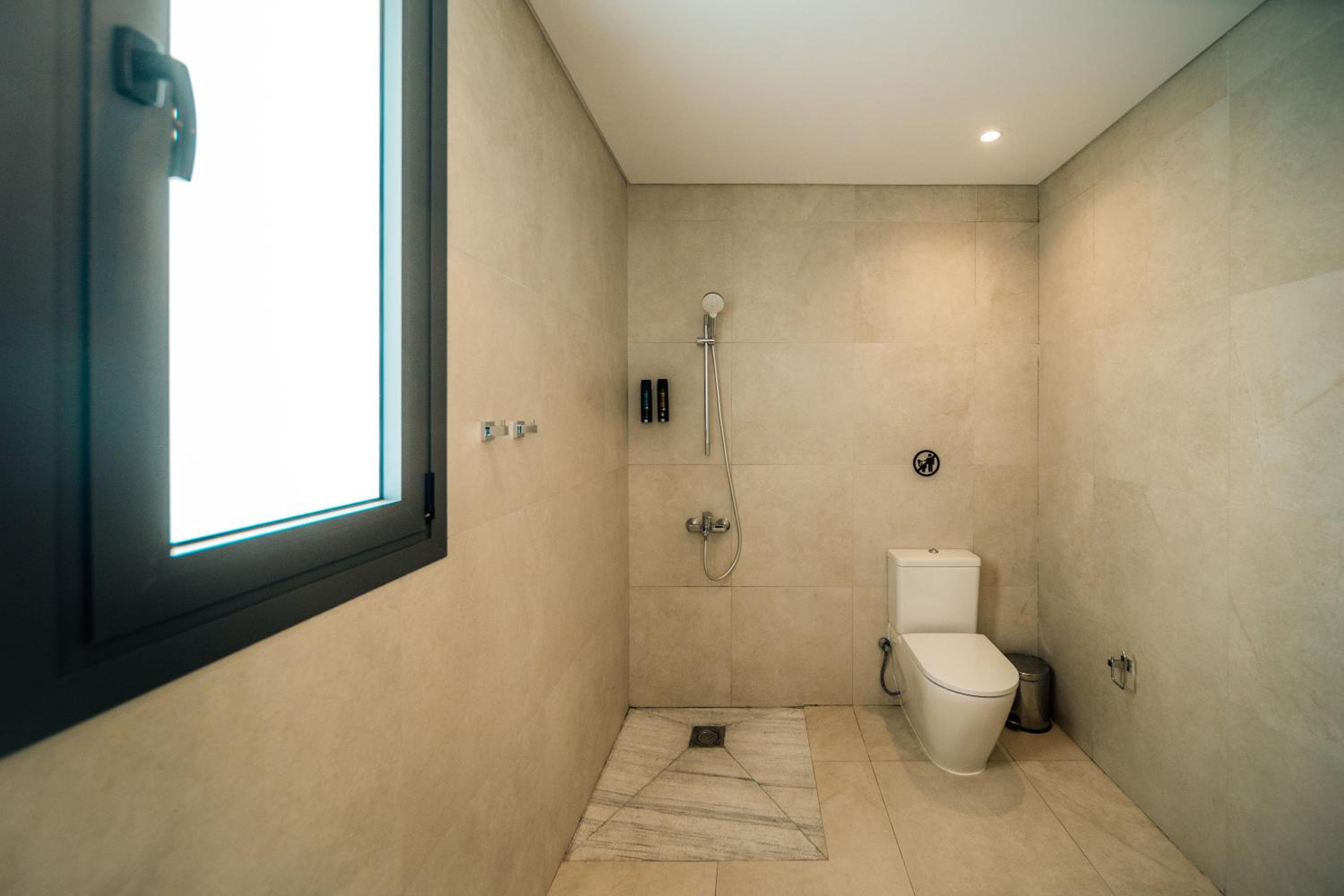 Double or Twin Room - Photo 16