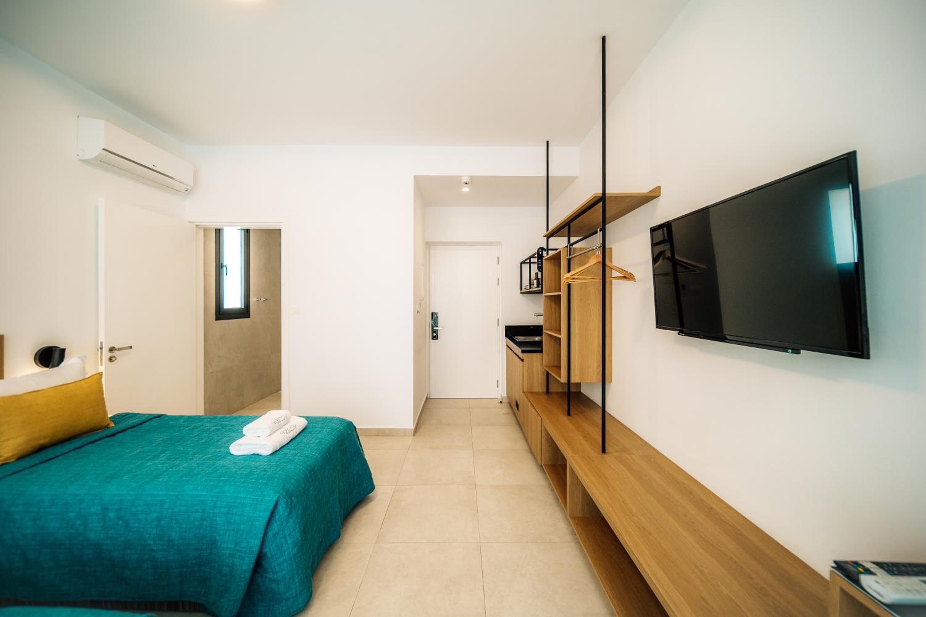 Double or Twin Room - Photo 2