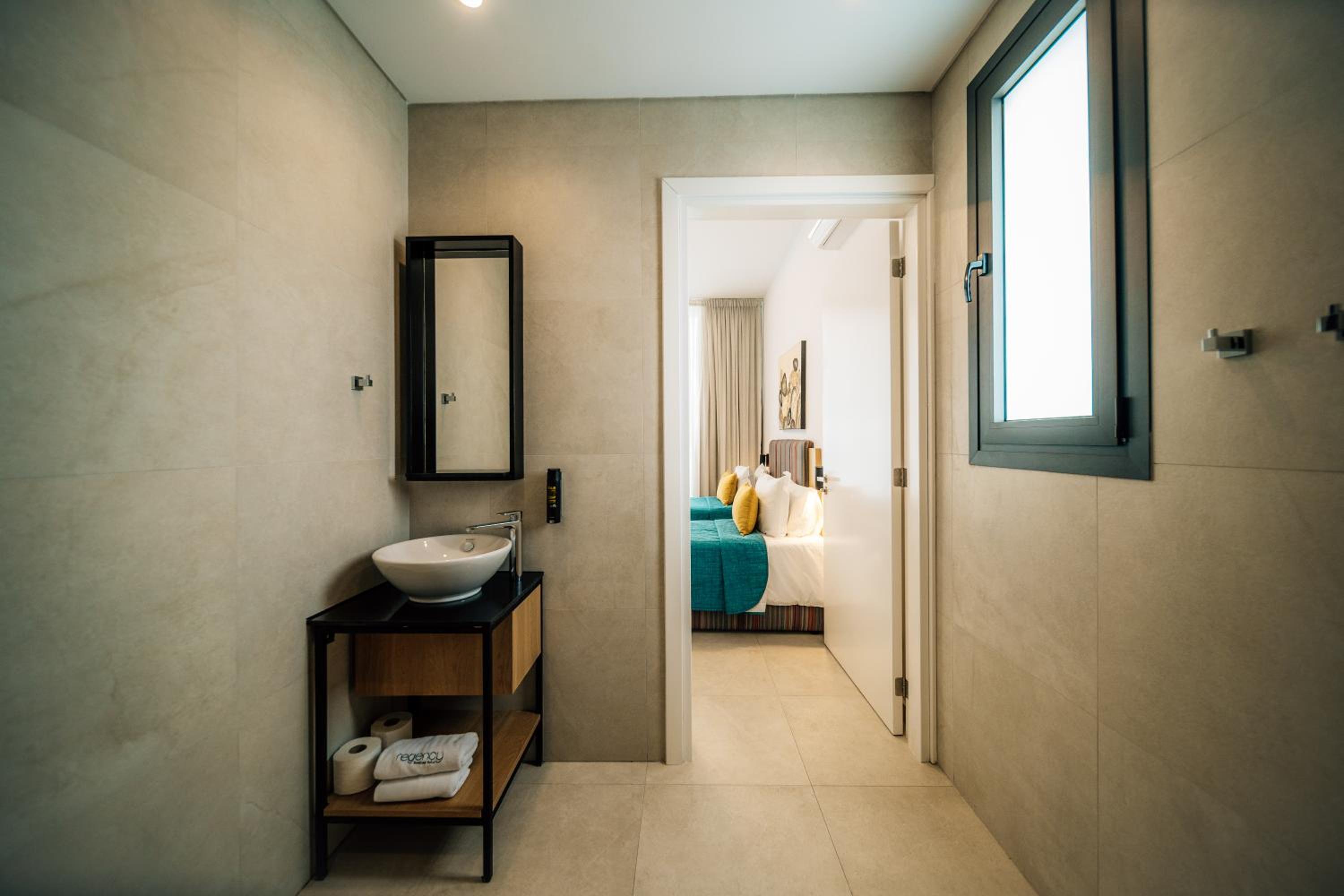 Double or Twin Room - Photo 15