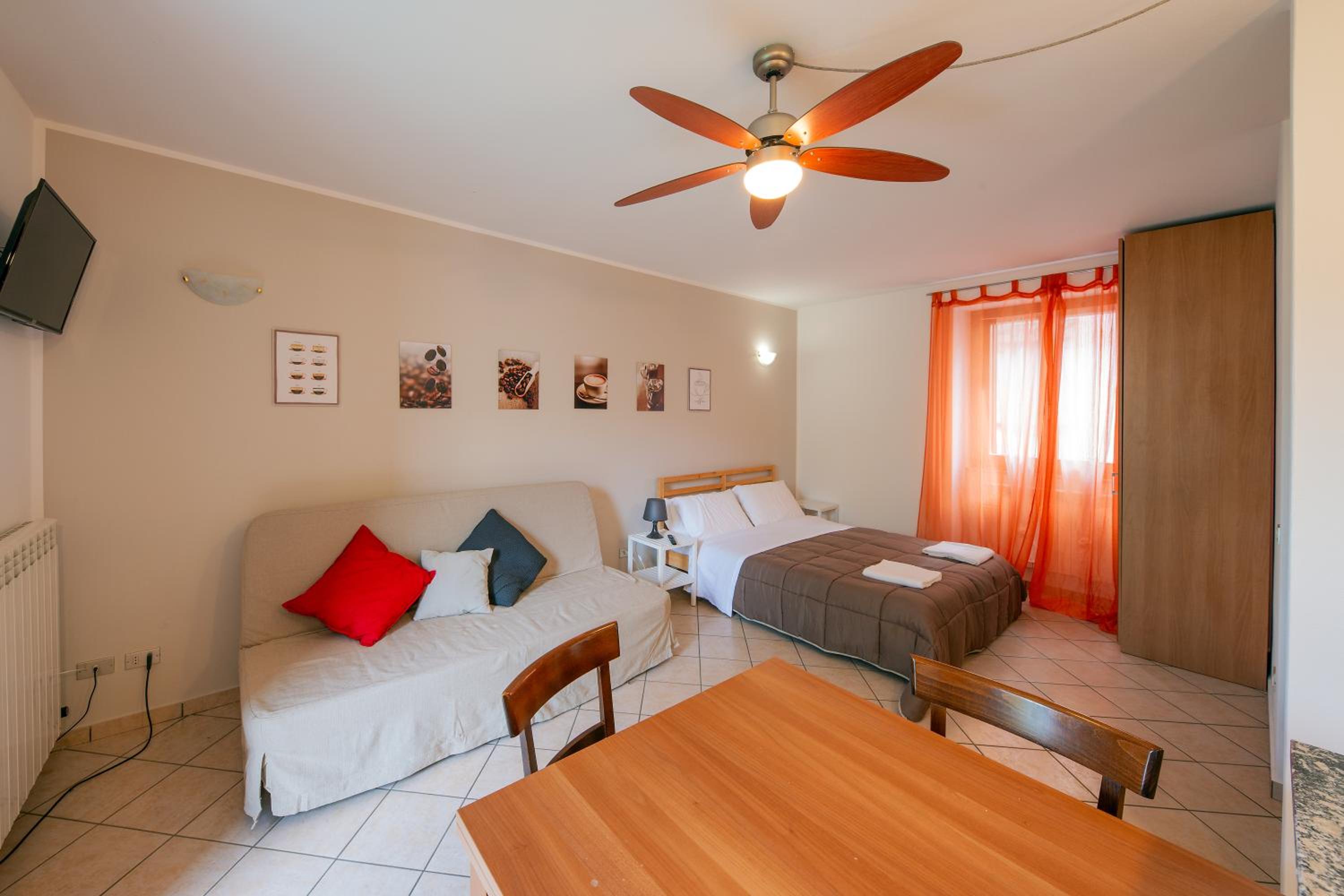 Apartment with Terrace photo 1