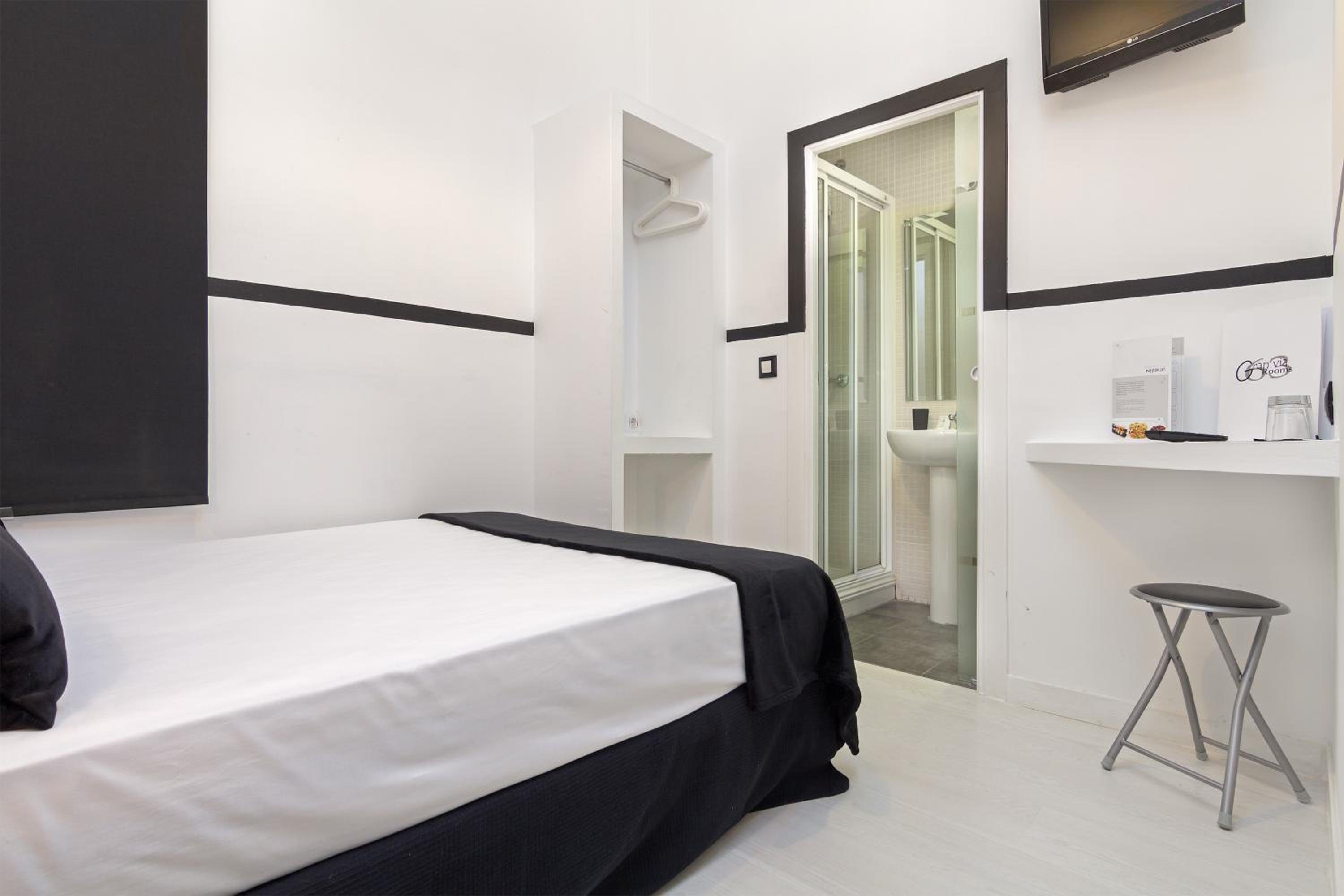 Small Double Room photo 3