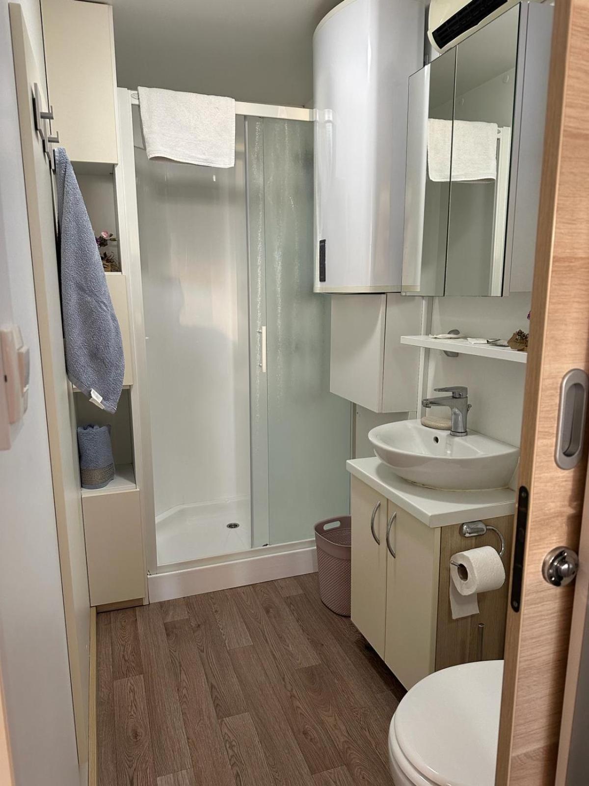 Two-Bedroom House photo 2