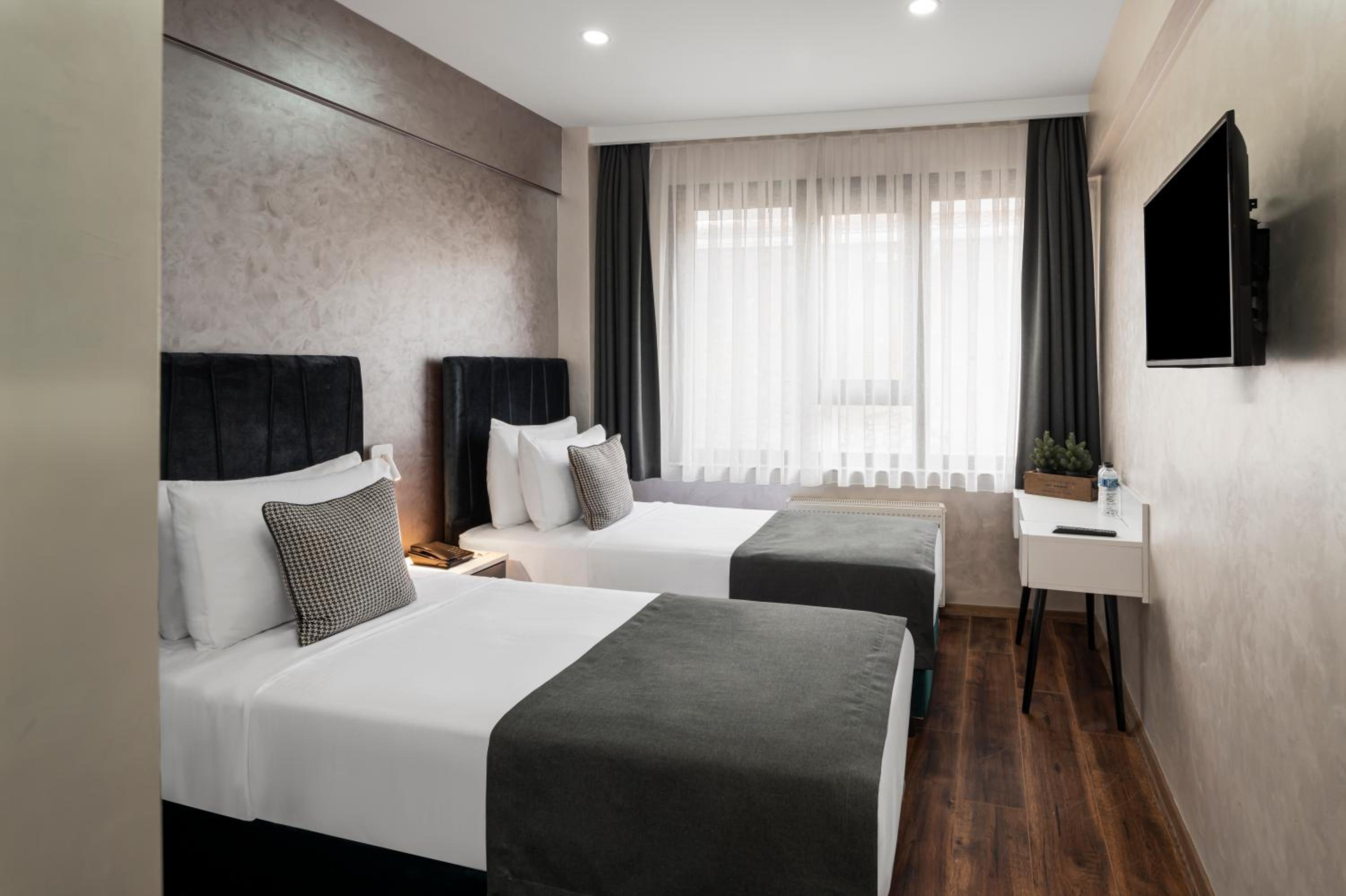 Standard Twin Room photo 1