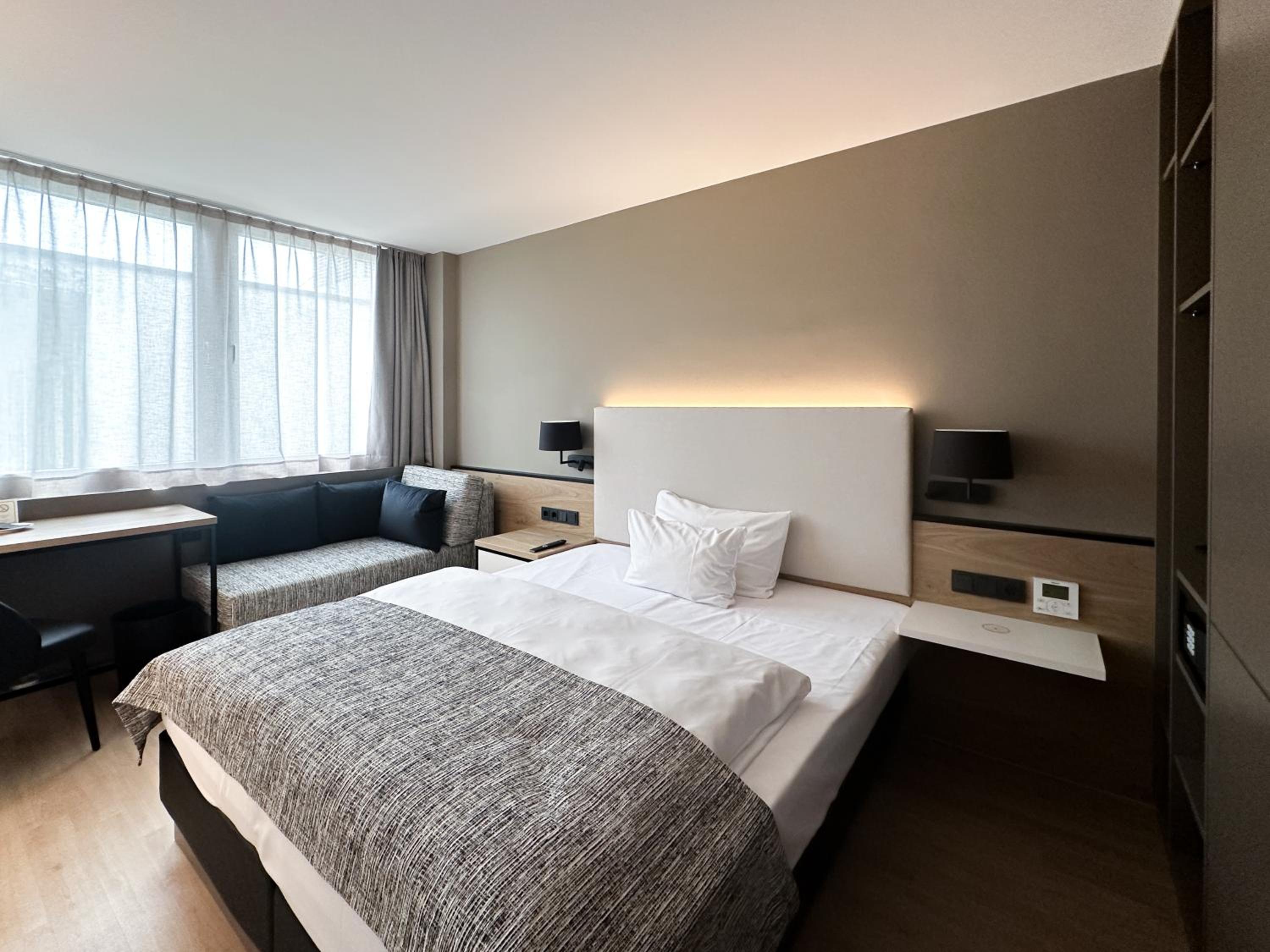 Queen Room