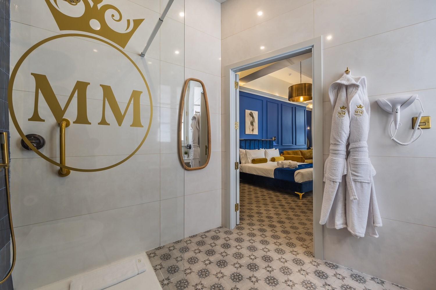 Luxury Triple Room photo 3