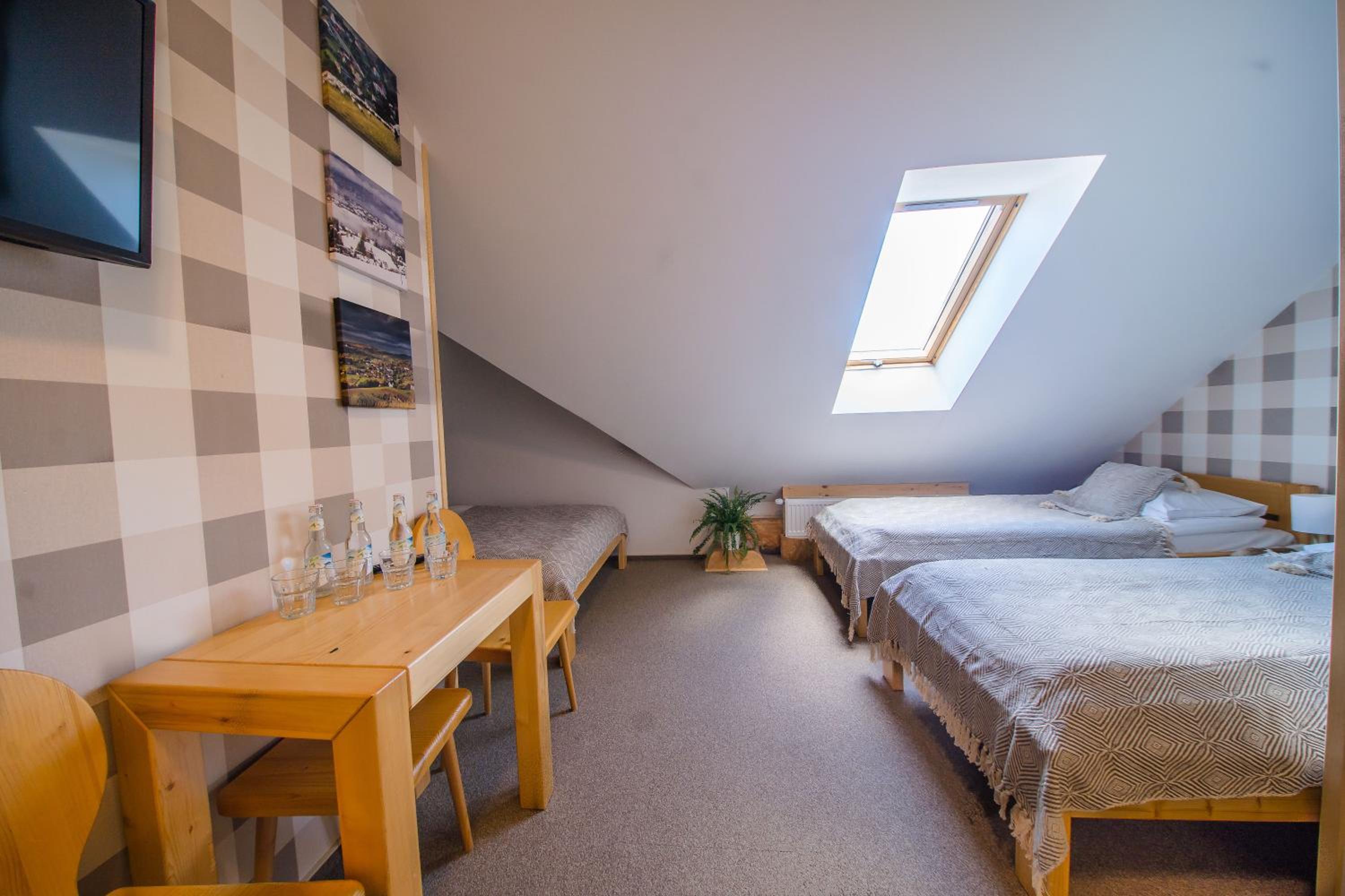 Quadruple Room with Bathroom and Roof Window