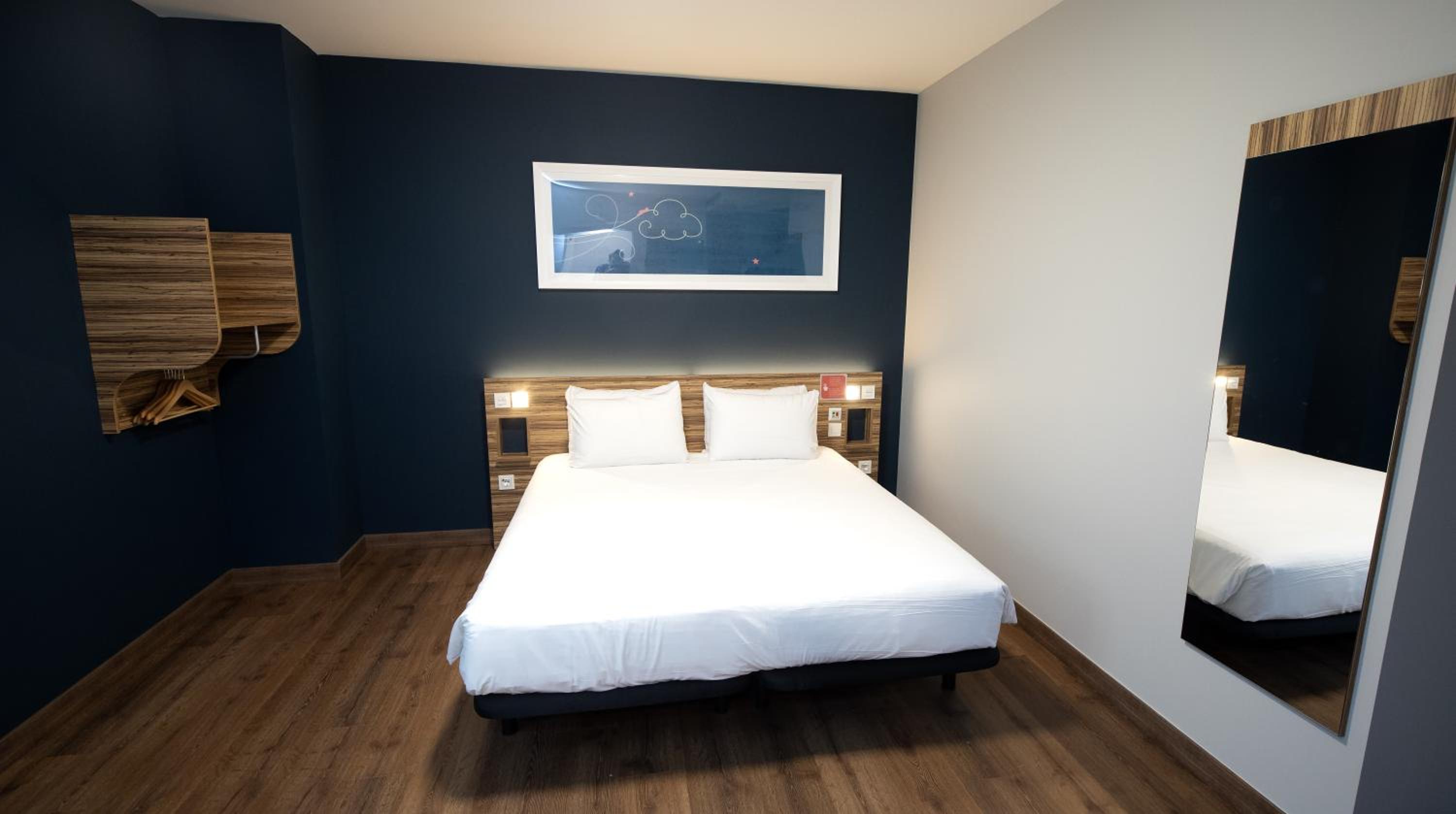 Double or Twin Room - Disability Access photo 3