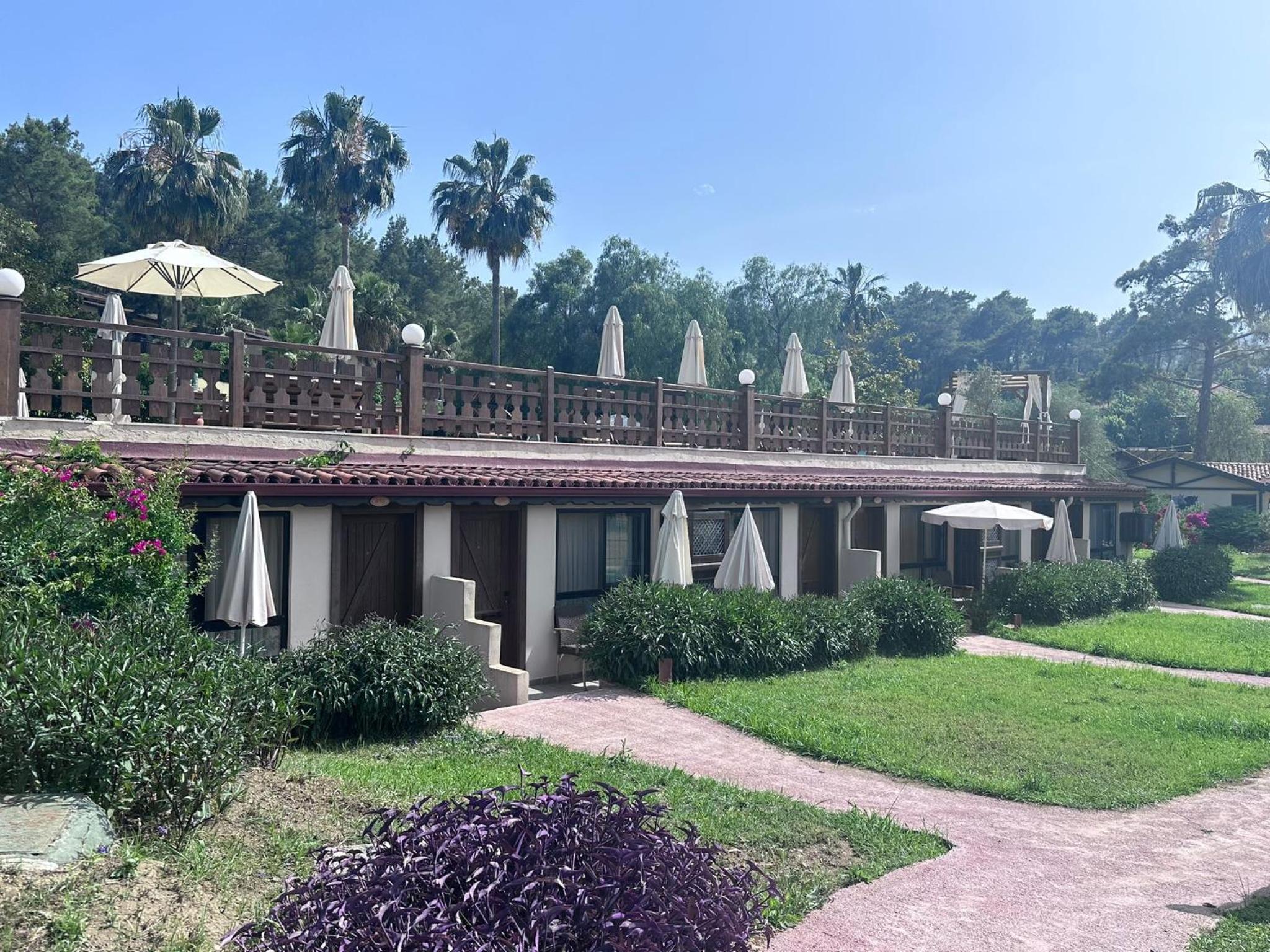 Double or Twin Room with Garden View photo 2
