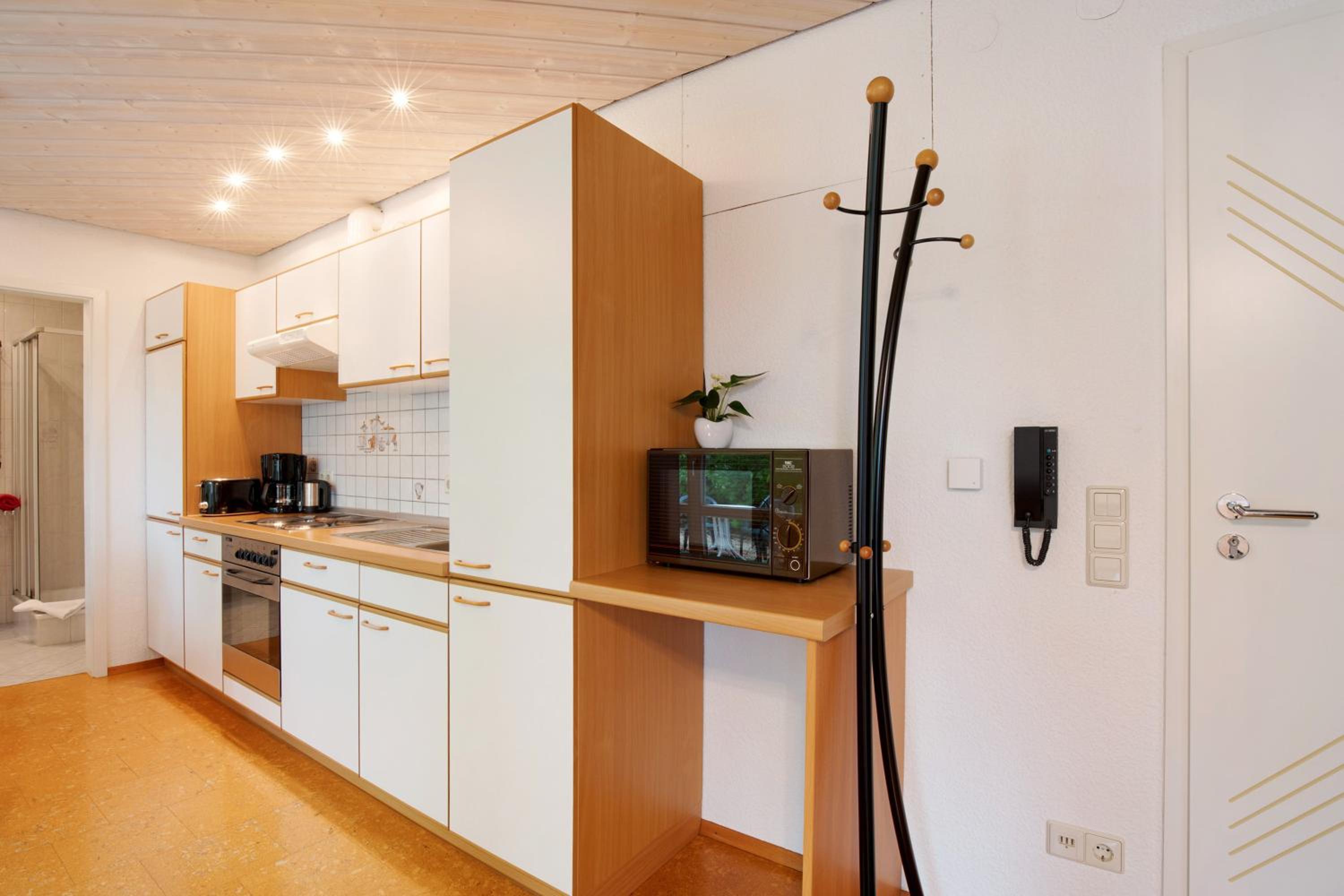 One-Bedroom Apartment with Garden View photo 2