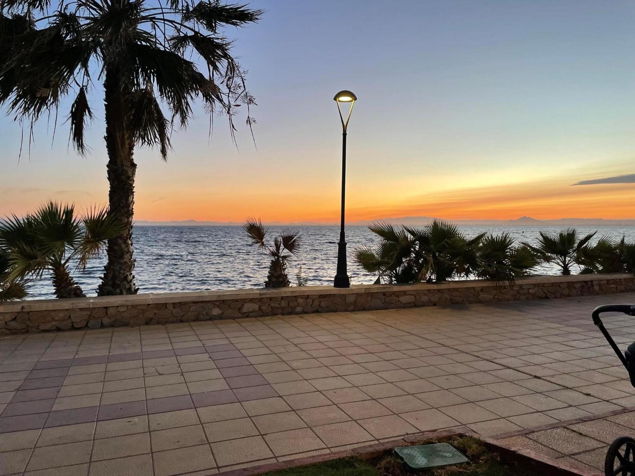 Two-Bedroom Deluxe Apartment with Ocean View photo 2