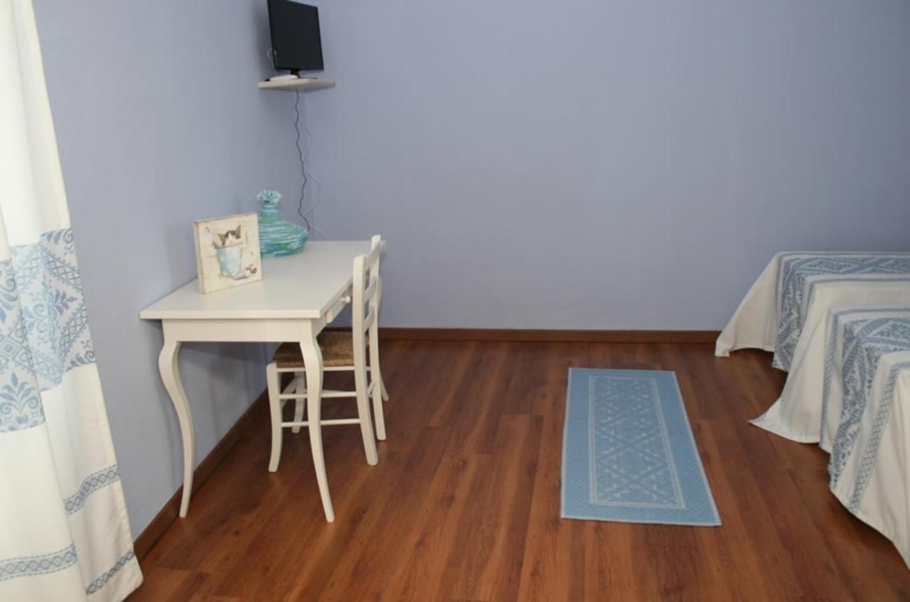 Twin Room with Private Bathroom