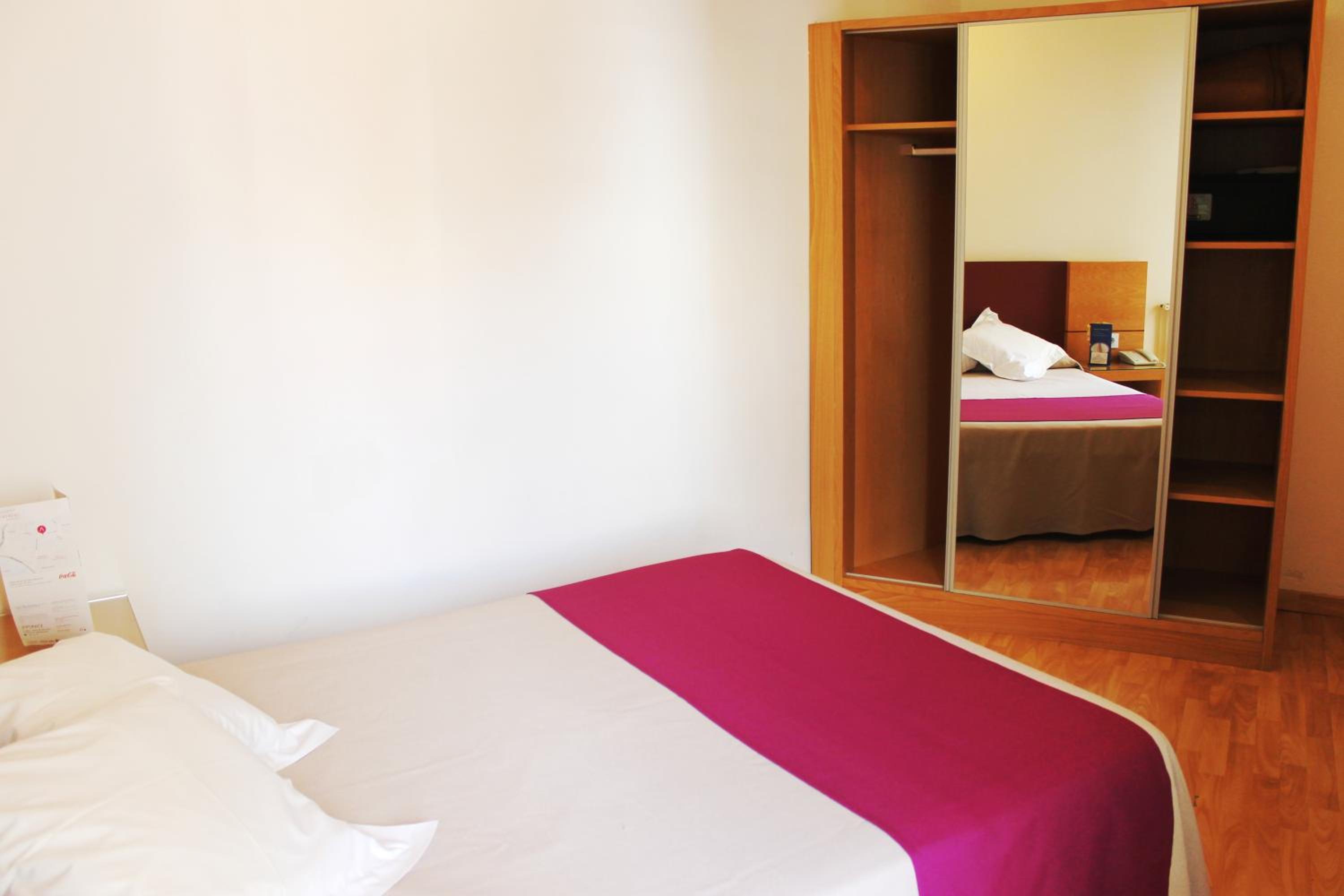 Double Room (1 Adult) photo 3