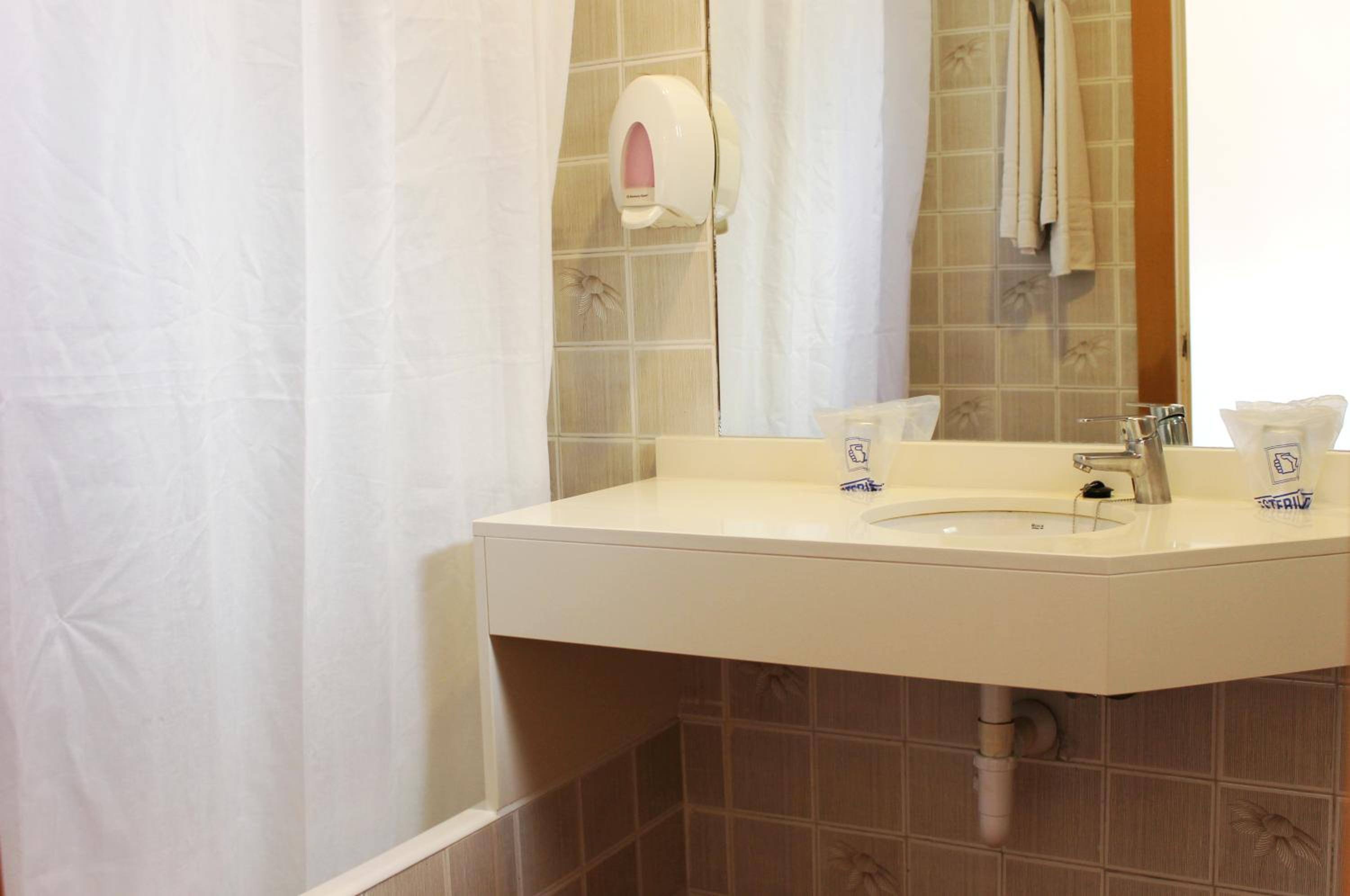Double Room (1 Adult) photo 2