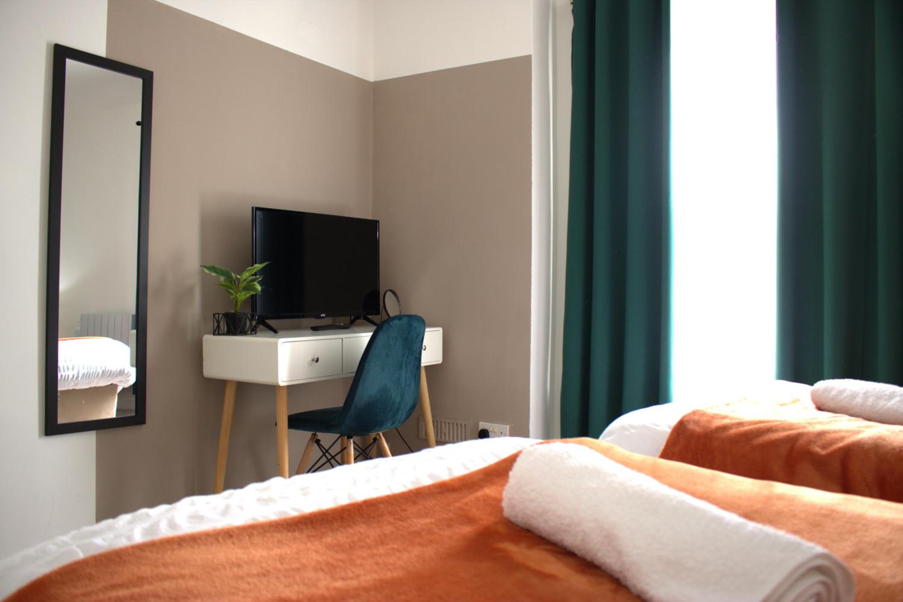 Two-Bedroom Apartment photo 2