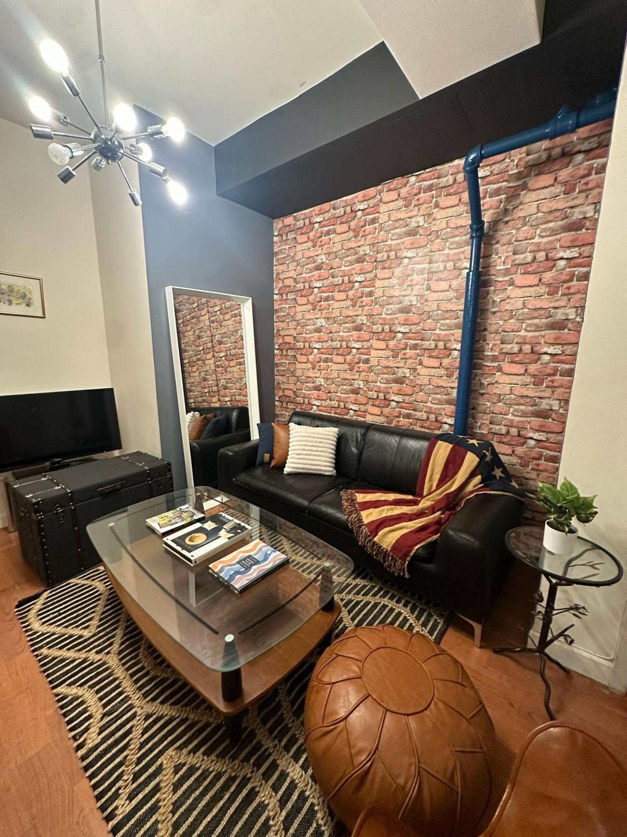 Apartment photo 2