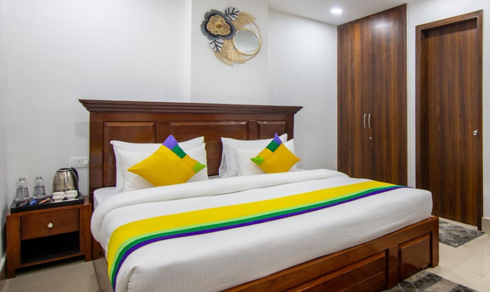 Deluxe Double Room - Photo 17