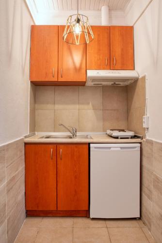 Studio (2 Adults) - Photo 11