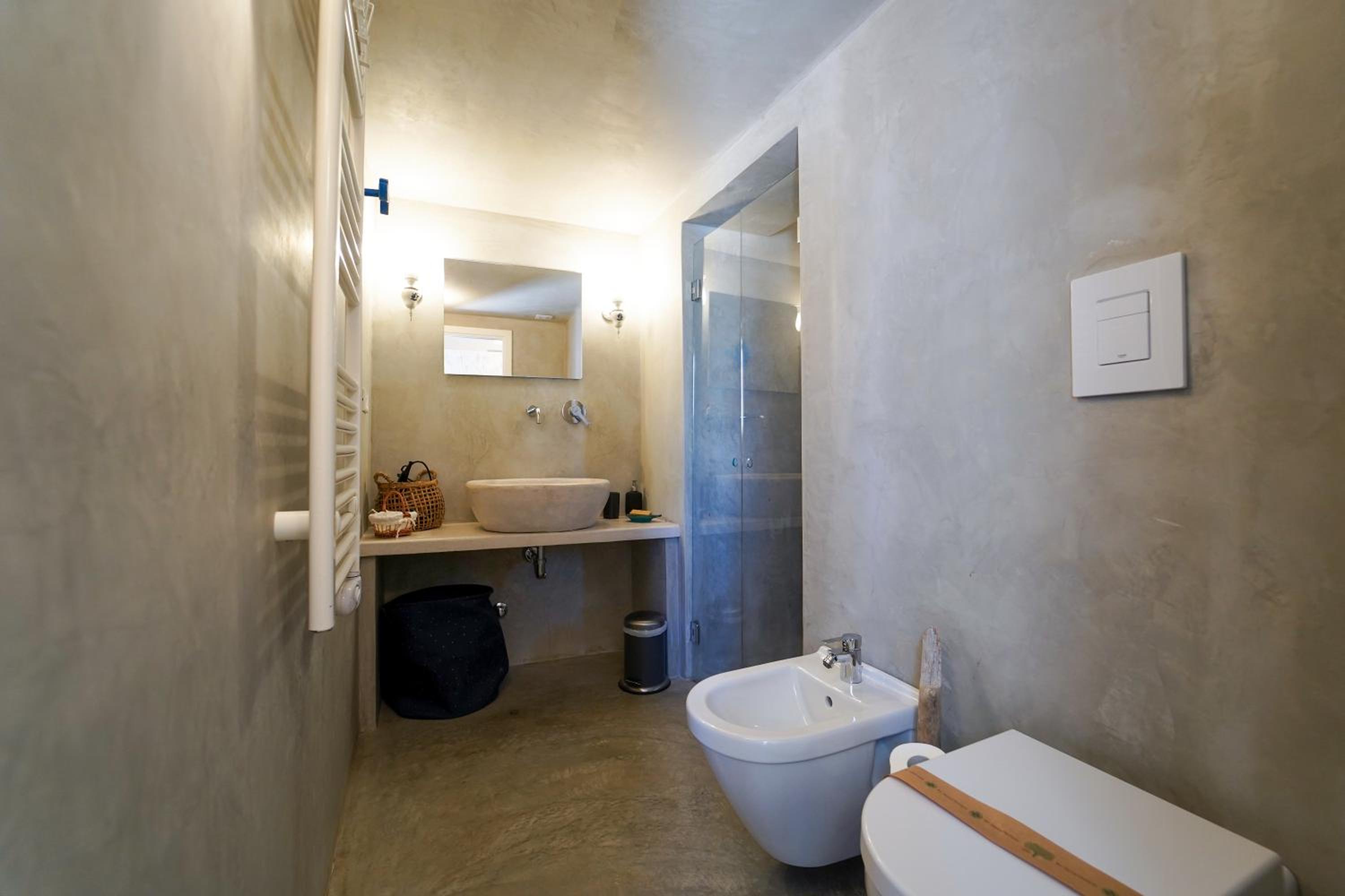 Double Room with Pool View - Photo 4