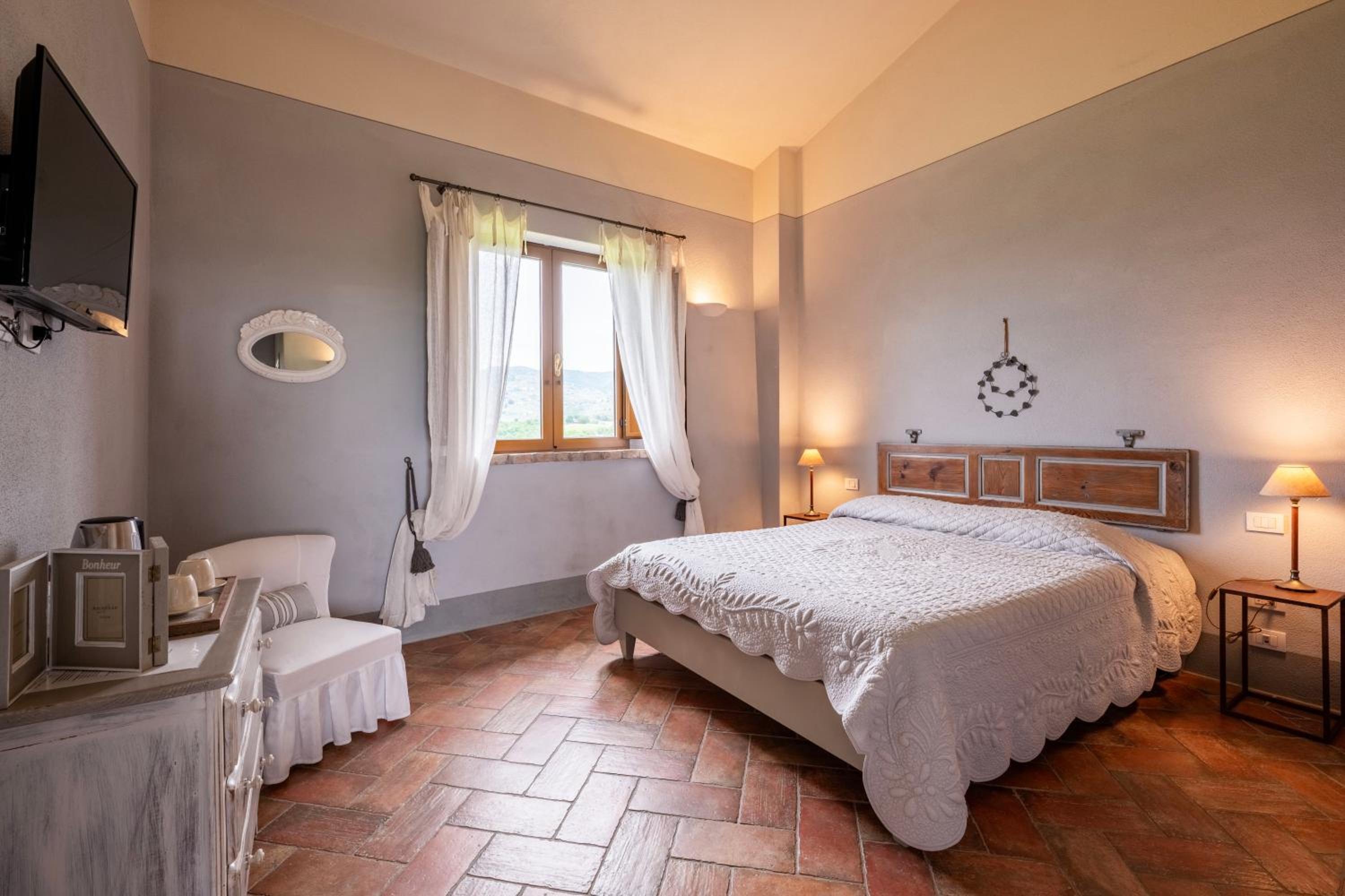 Deluxe Double Room - Photo 1