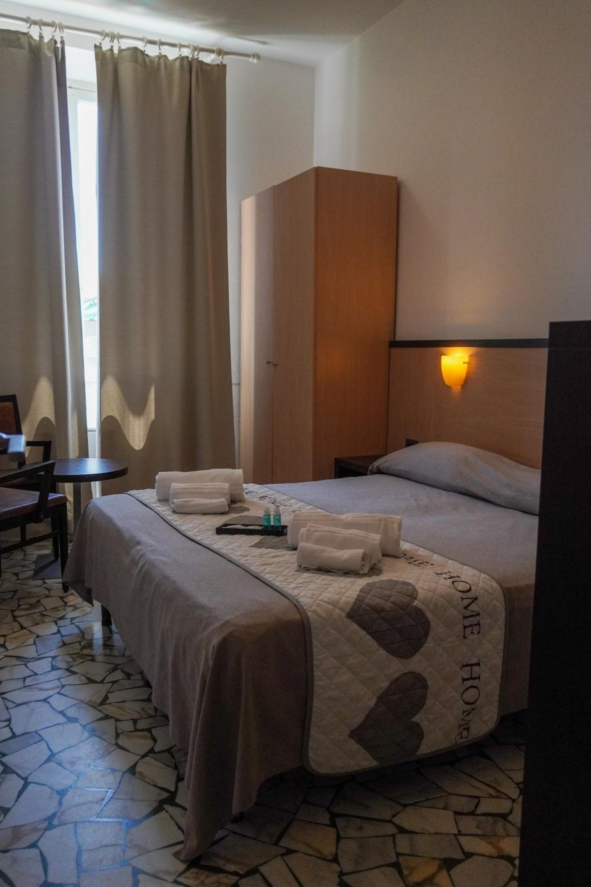 Superior Double or Twin Room photo 2