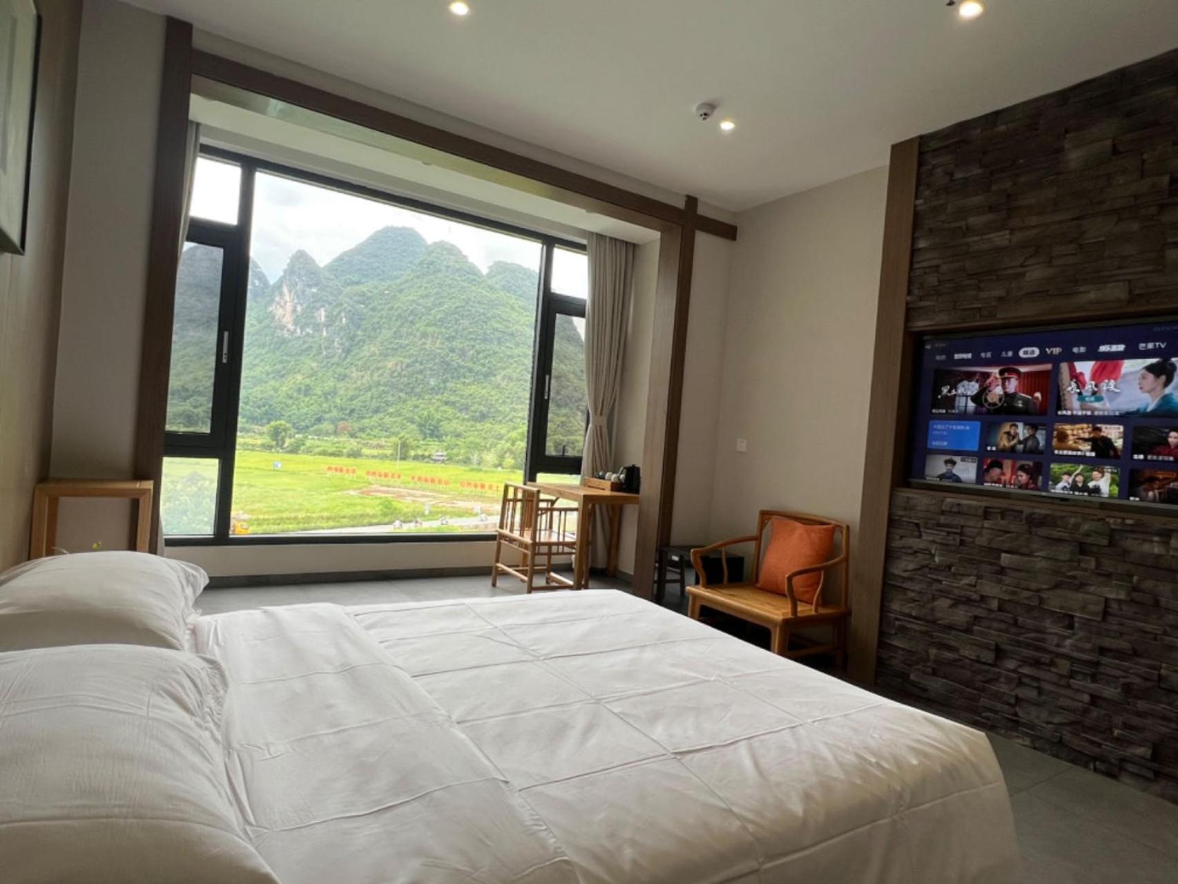 Suite with Mountain View photo 2