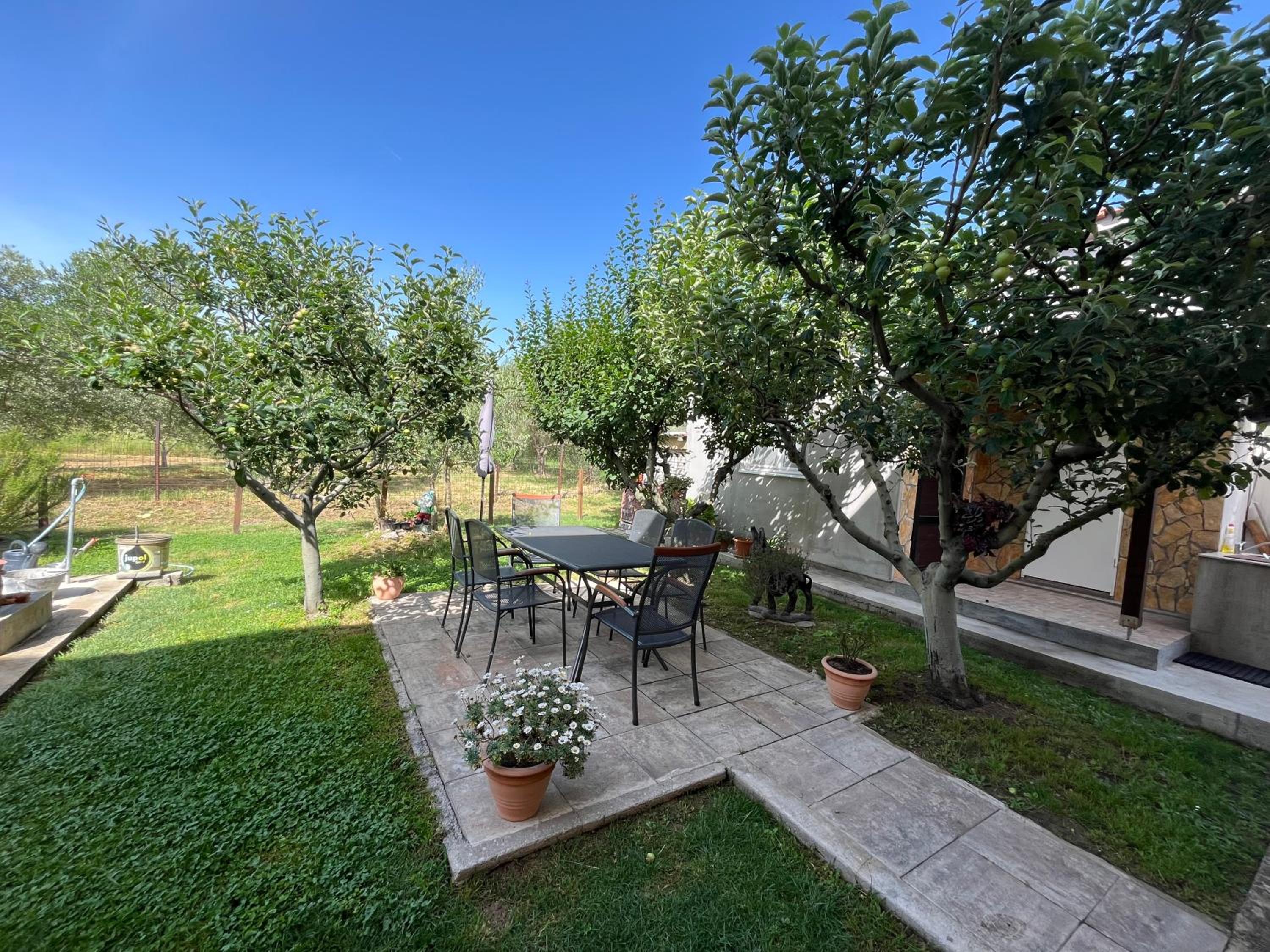 Three-Bedroom Apartment With Balcony photo 3