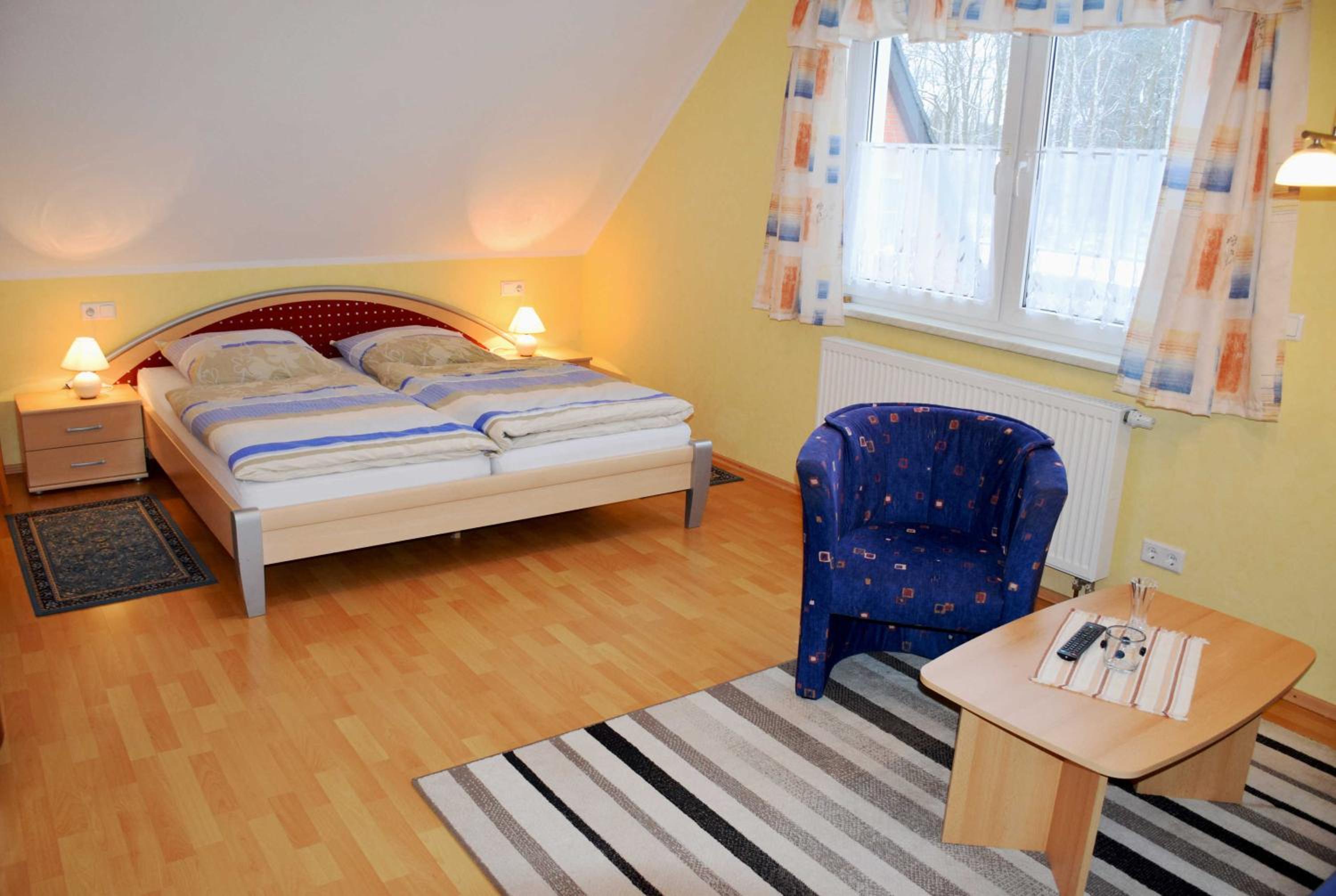 Apartment with Balcony photo 1
