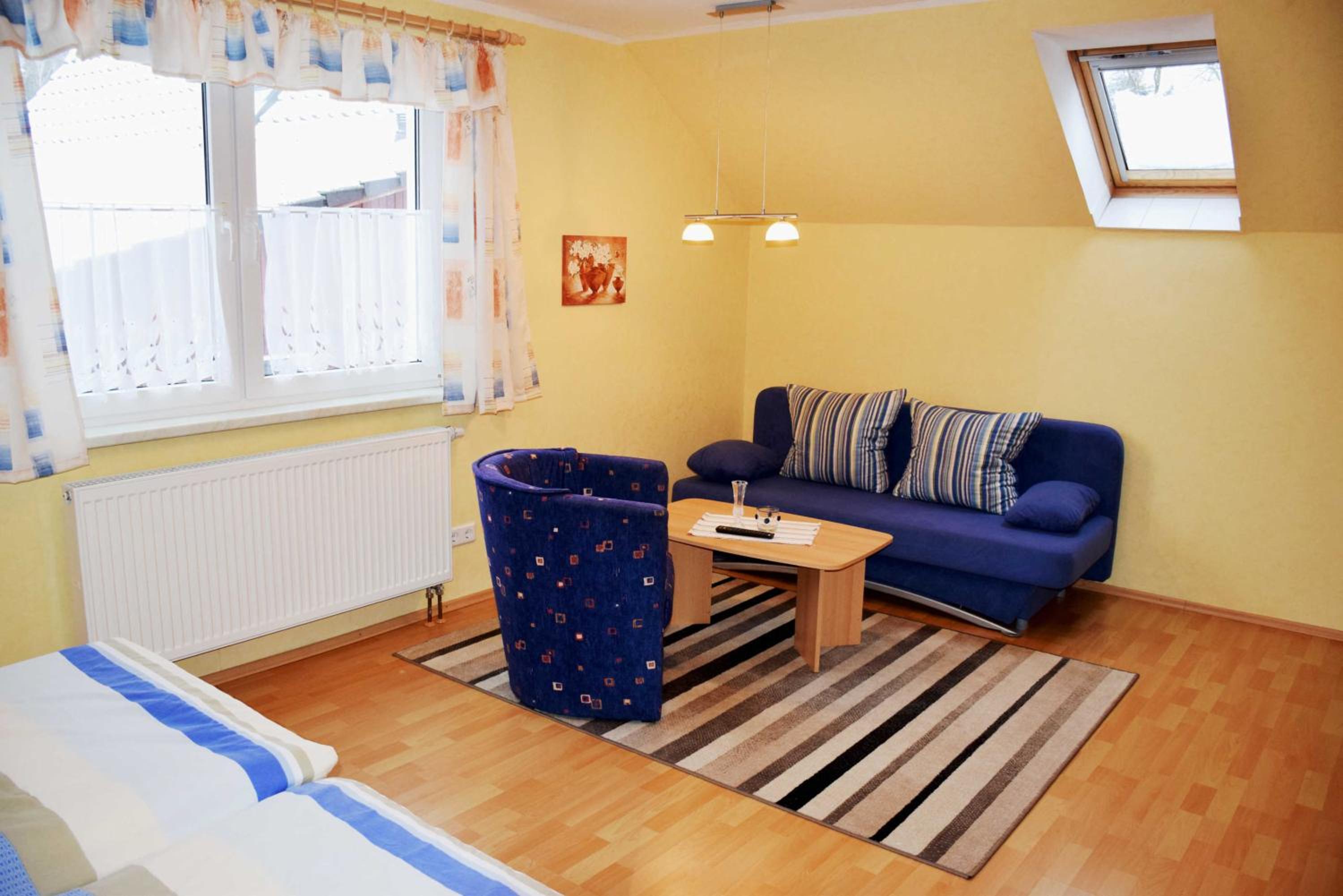Apartment with Balcony photo 2