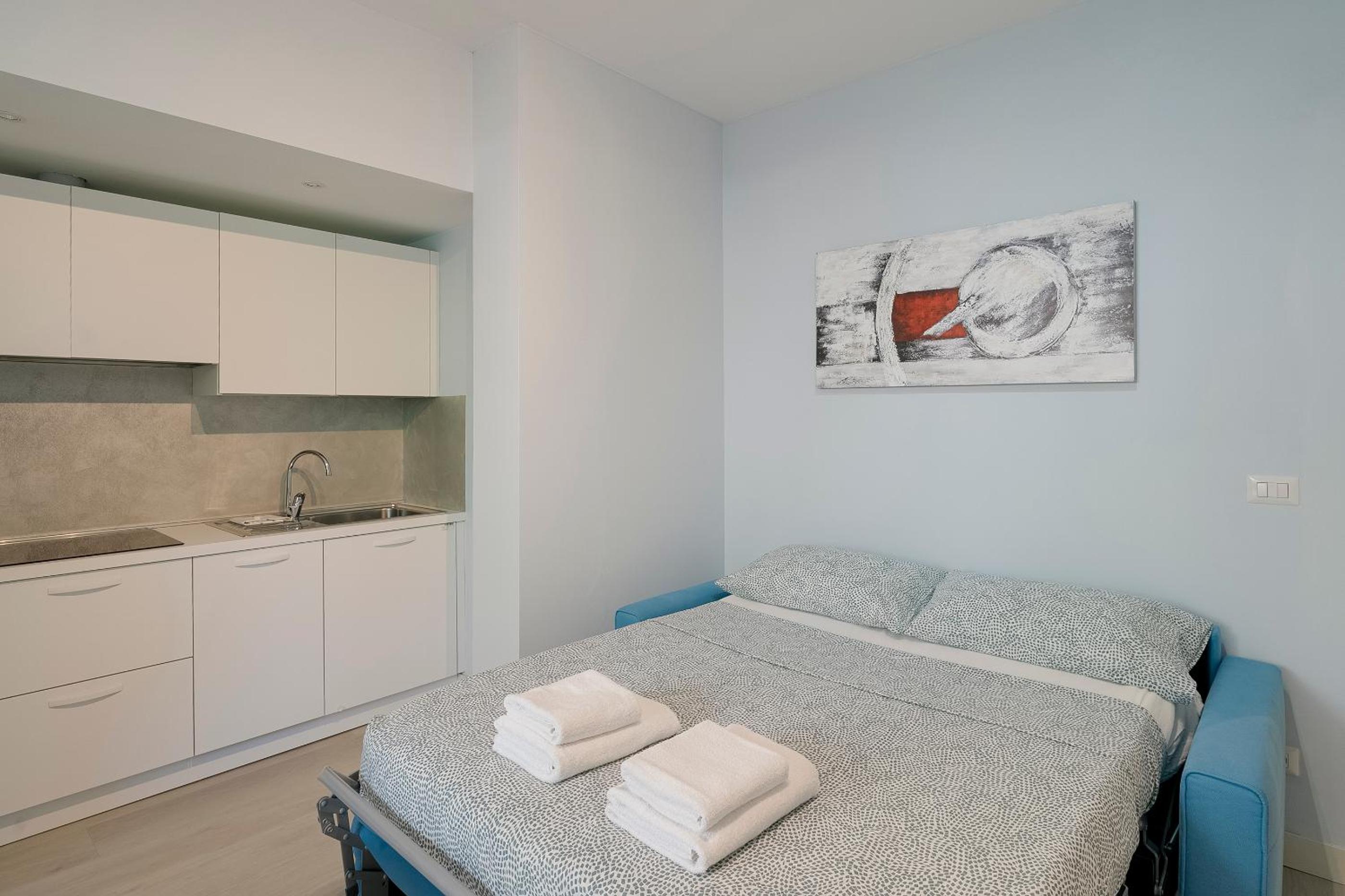 One-Bedroom Apartment