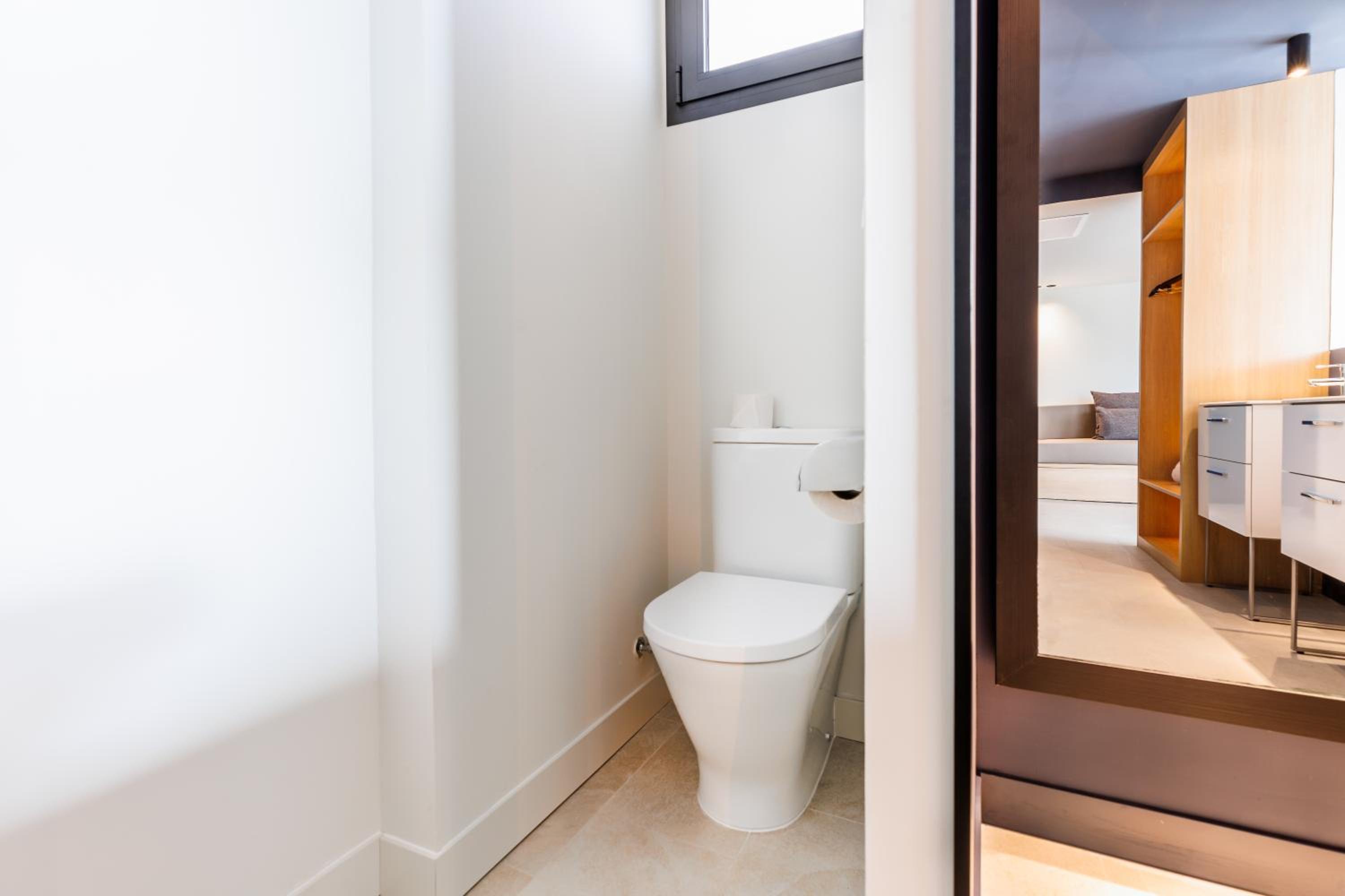 Superior Suite - Photo 3