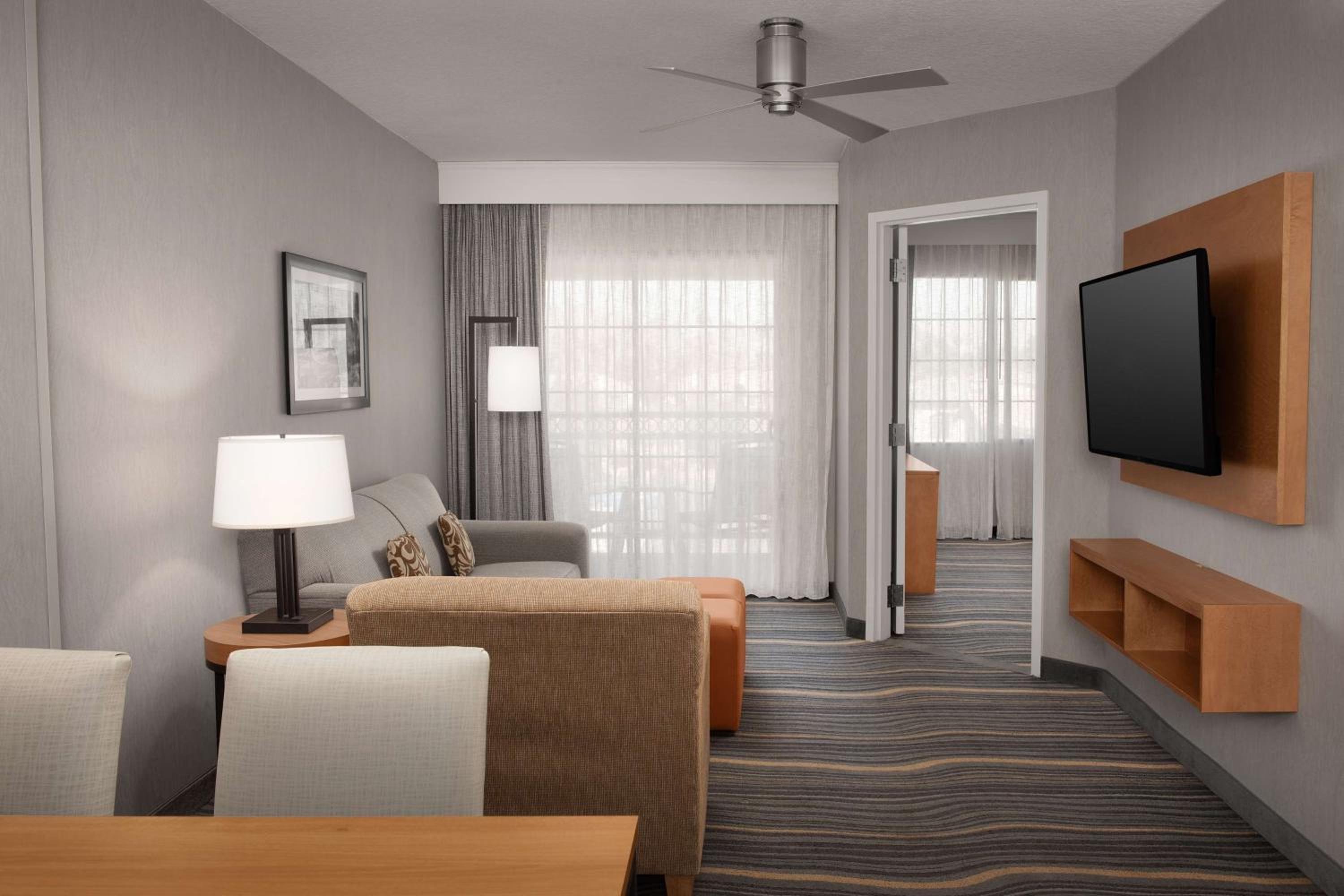 Corner King Room - Photo 1